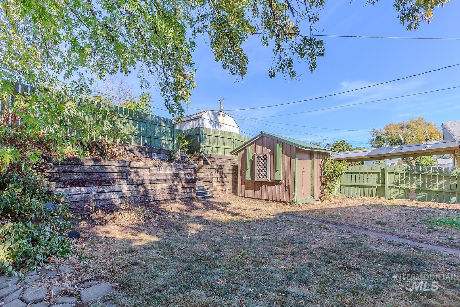 1017 16th Ave, Lewiston, Idaho 83501, 3 Bedrooms, 2 Bathrooms, Residential For Sale, Price $325,000,MLS 98965488