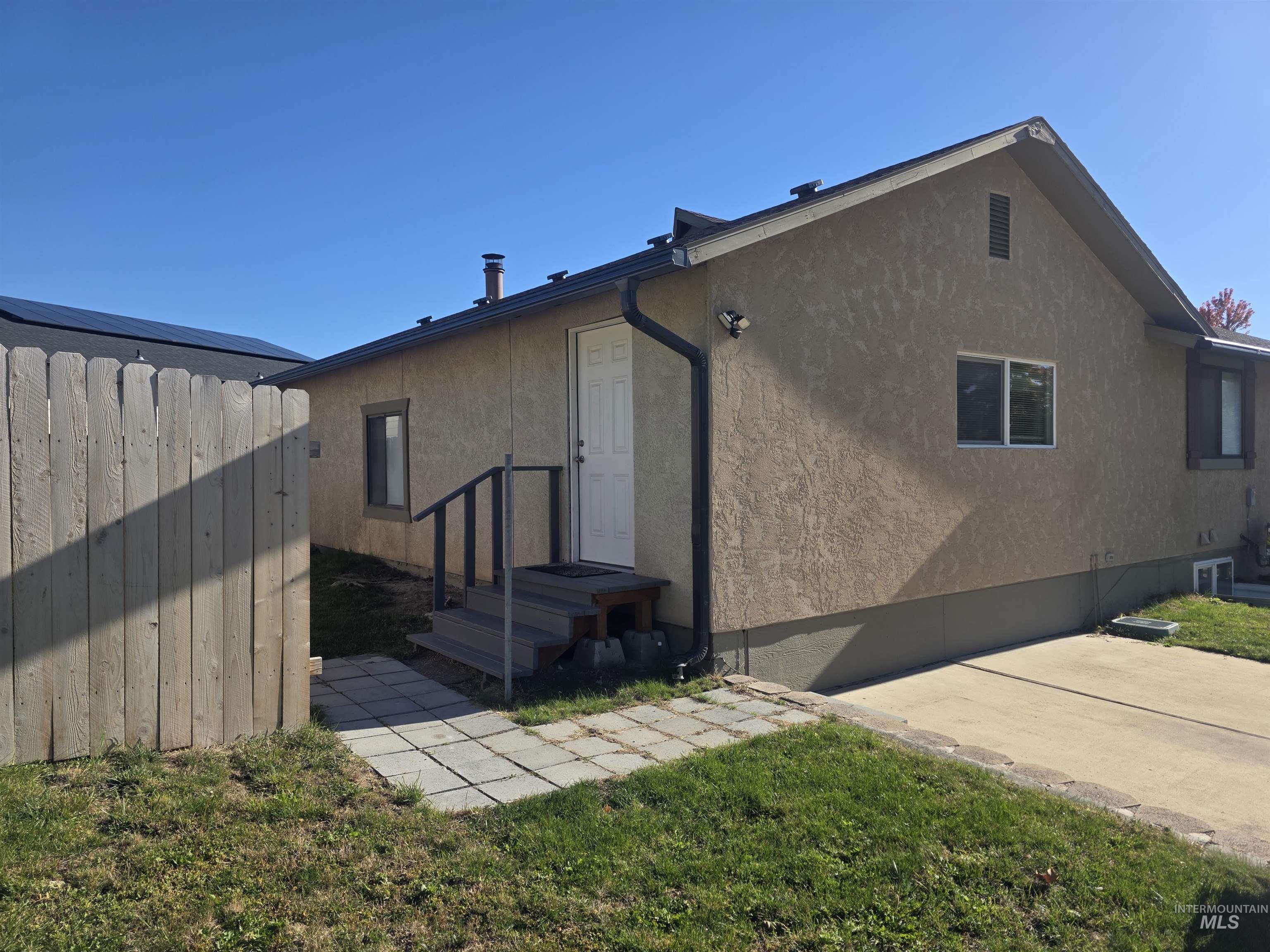 2212 Aries Dr, Nampa, Idaho 83651, 7 Bedrooms, 4 Bathrooms, Residential For Sale, Price $589,000,MLS 98965492