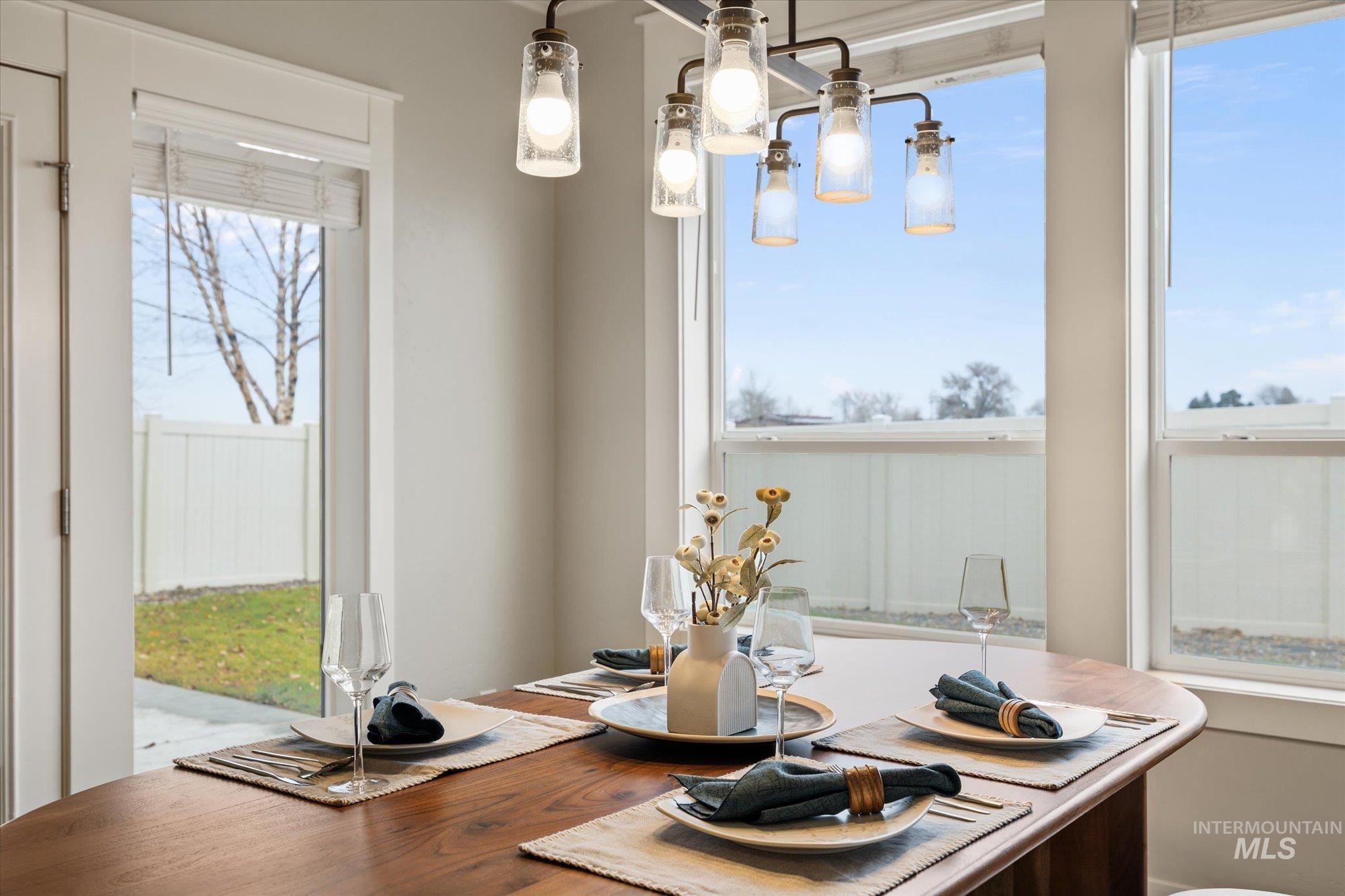 801 E Crest Ridge Dr, Meridian, Idaho 83642, 4 Bedrooms, 3 Bathrooms, Residential For Sale, Price $675,000,MLS 98965509