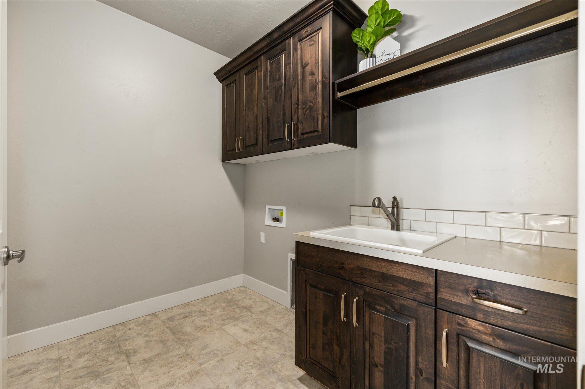 801 E Crest Ridge Dr, Meridian, Idaho 83642, 4 Bedrooms, 3 Bathrooms, Residential For Sale, Price $675,000,MLS 98965509