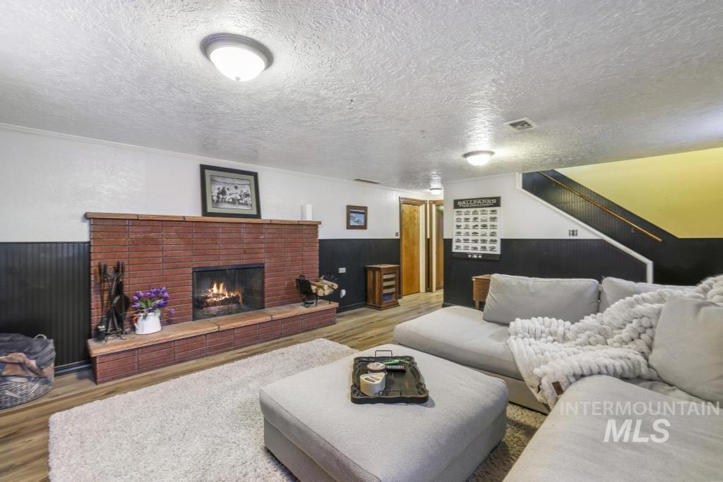 3648 N. 2800 E., Twin Falls, Idaho 83301, 4 Bedrooms, 3 Bathrooms, Residential For Sale, Price $485,000,MLS 98965518