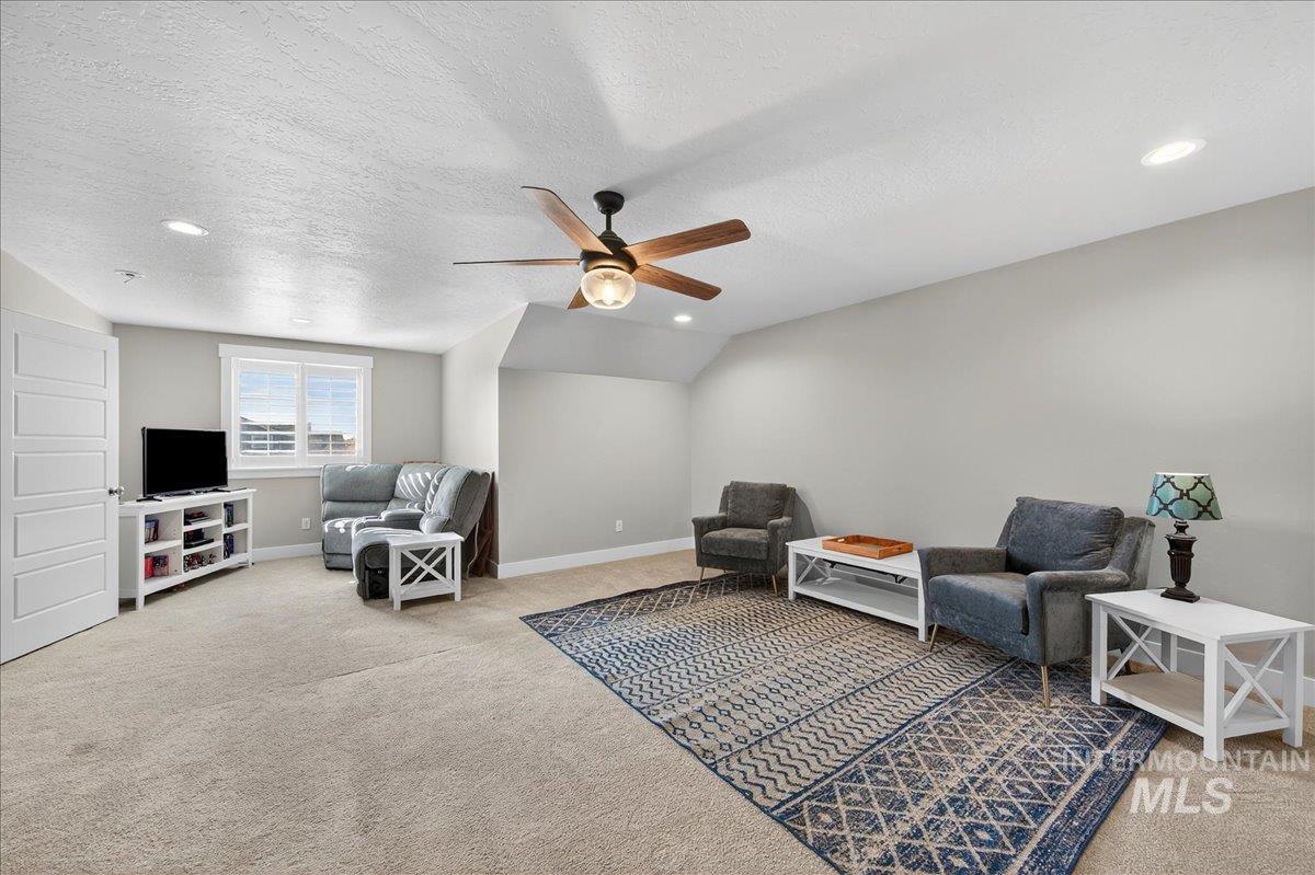 4282 W Silver River St, Meridian, Idaho 83646-7027, 3 Bedrooms, 2.5 Bathrooms, Residential For Sale, Price $589,999,MLS 98965531
