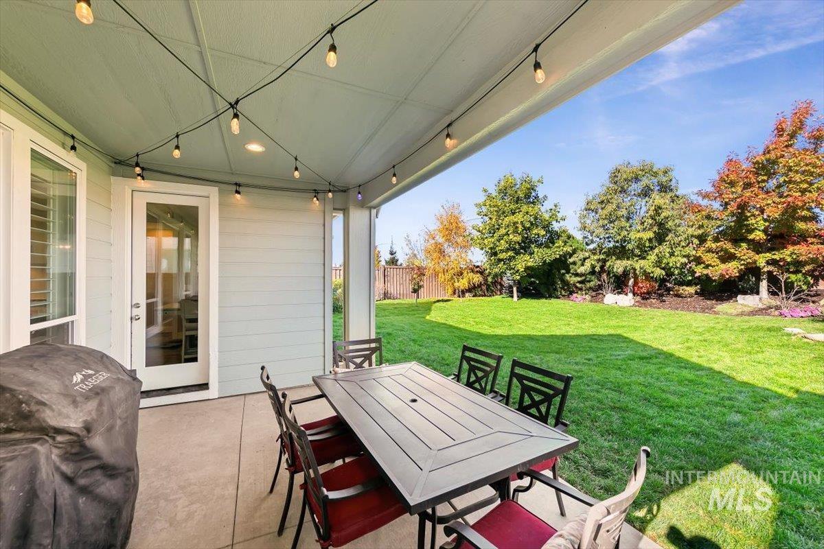4282 W Silver River St, Meridian, Idaho 83646-7027, 3 Bedrooms, 2.5 Bathrooms, Residential For Sale, Price $589,999,MLS 98965531