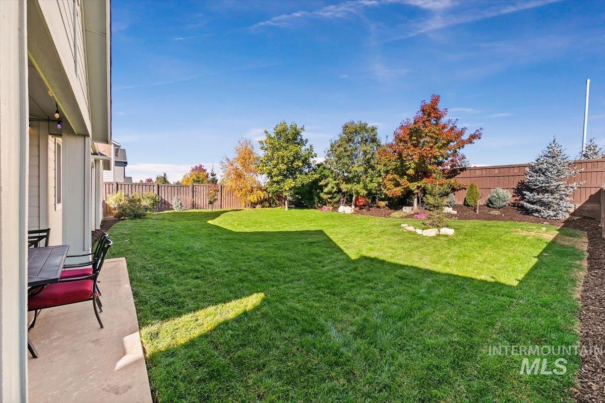 4282 W Silver River St, Meridian, Idaho 83646-7027, 3 Bedrooms, 2.5 Bathrooms, Residential For Sale, Price $589,999,MLS 98965531