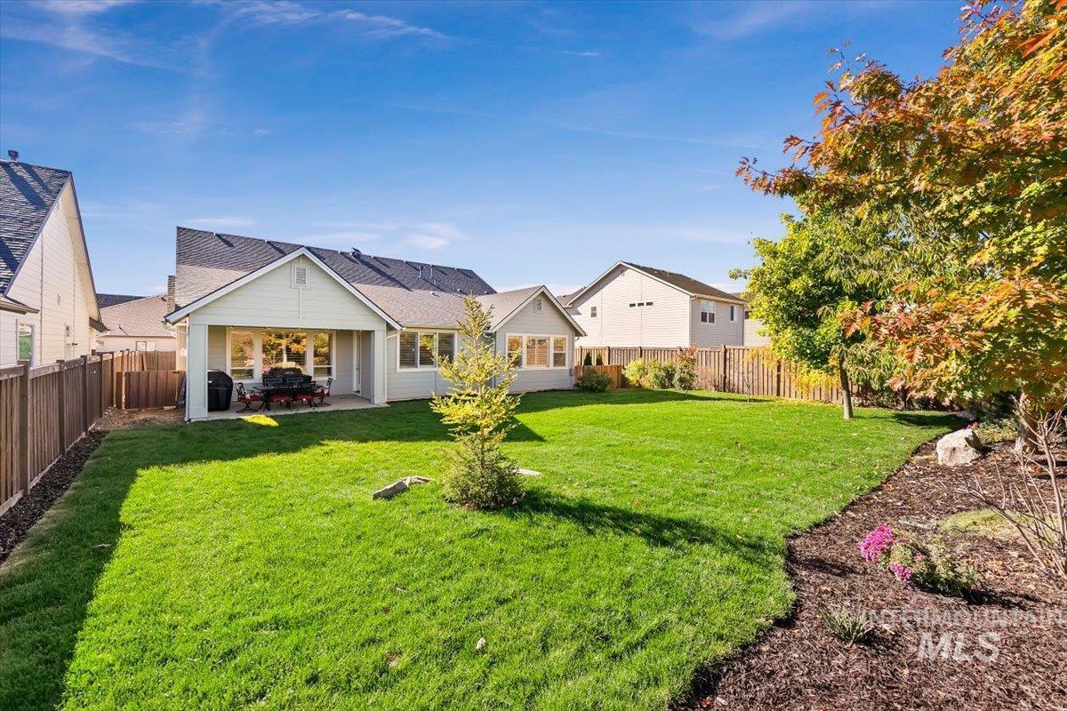 4282 W Silver River St, Meridian, Idaho 83646-7027, 3 Bedrooms, 2.5 Bathrooms, Residential For Sale, Price $589,999,MLS 98965531