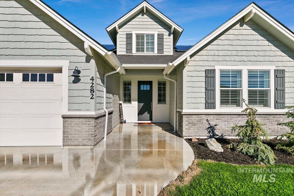 4282 W Silver River St, Meridian, Idaho 83646-7027, 3 Bedrooms, 2.5 Bathrooms, Residential For Sale, Price $589,999,MLS 98965531