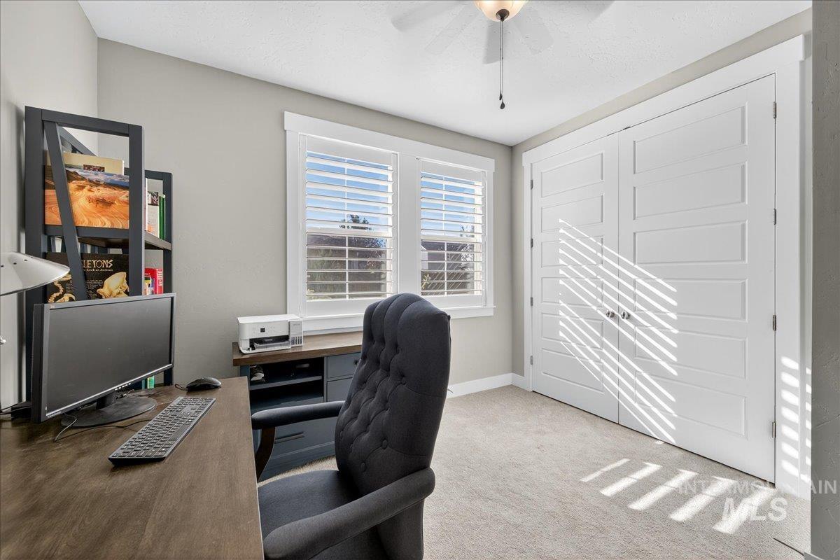4282 W Silver River St, Meridian, Idaho 83646-7027, 3 Bedrooms, 2.5 Bathrooms, Residential For Sale, Price $589,999,MLS 98965531