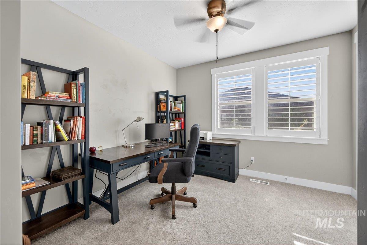 4282 W Silver River St, Meridian, Idaho 83646-7027, 3 Bedrooms, 2.5 Bathrooms, Residential For Sale, Price $619,999,MLS 98965531