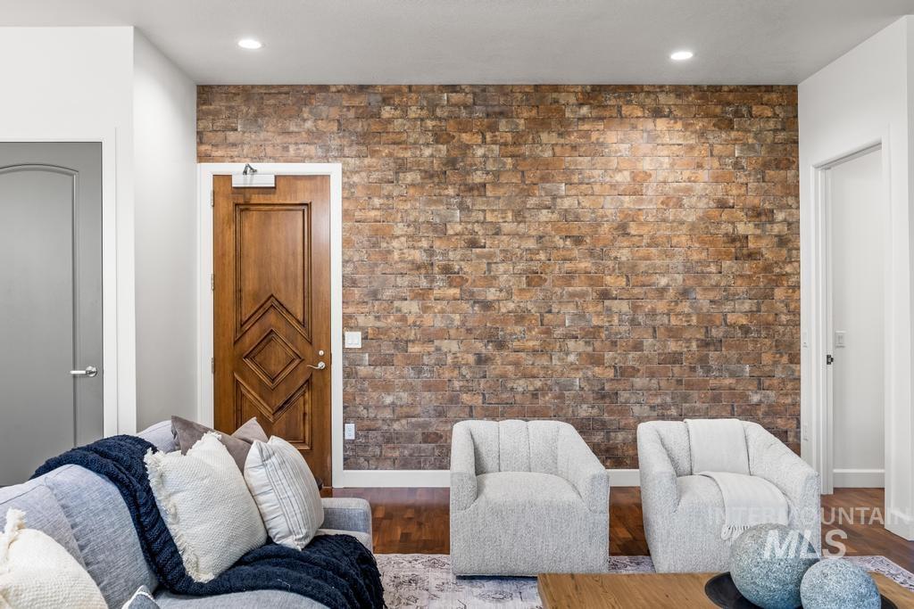 1112 W Main Street, Boise, Idaho 83702-5113, 2 Bedrooms, 2 Bathrooms, Residential For Sale, Price $1,199,900,MLS 98965534