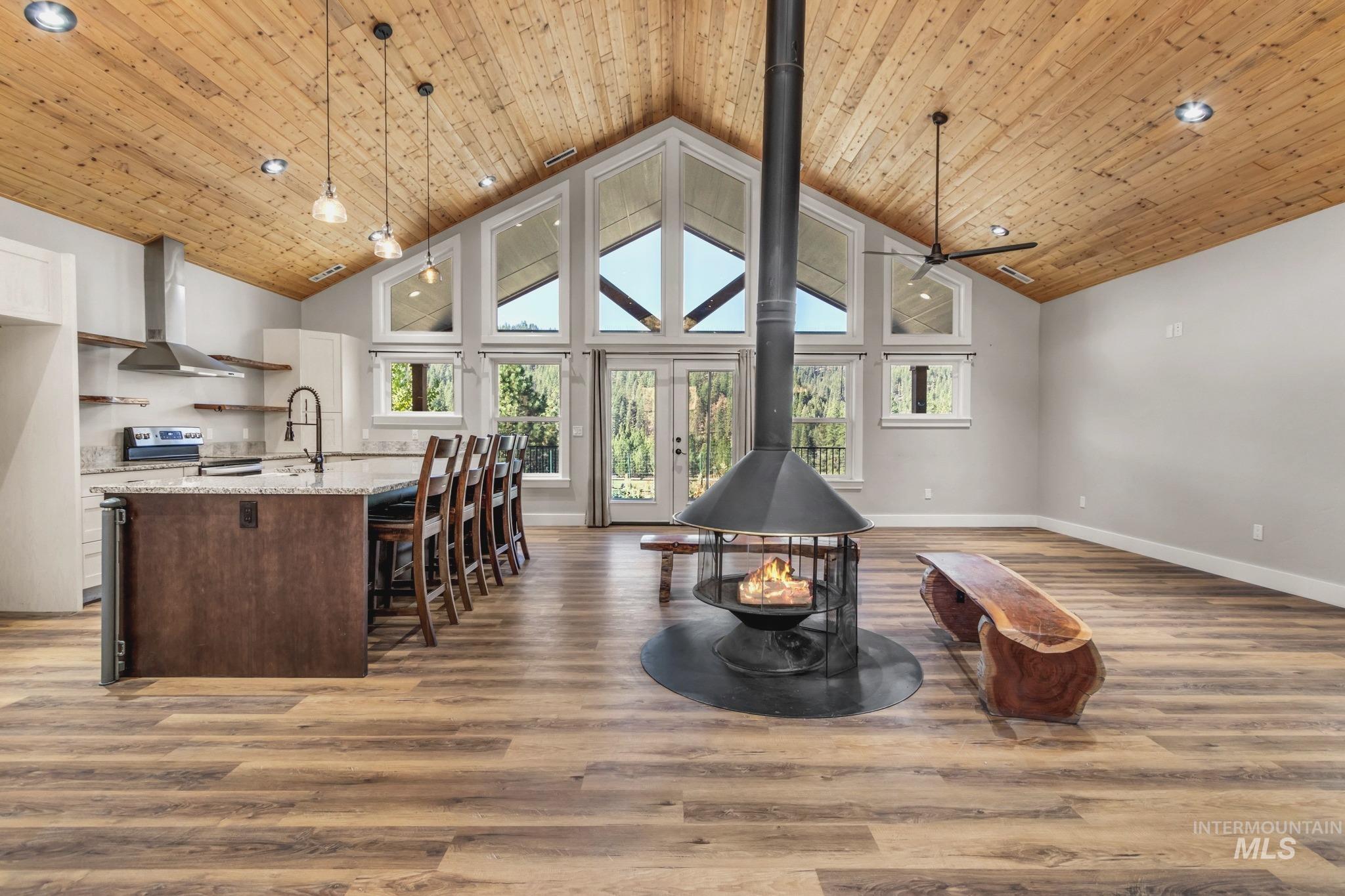 111 Swan Lane, Boise, Idaho 83716, 5 Bedrooms, 4 Bathrooms, Residential For Sale, Price $1,050,000,MLS 98965541