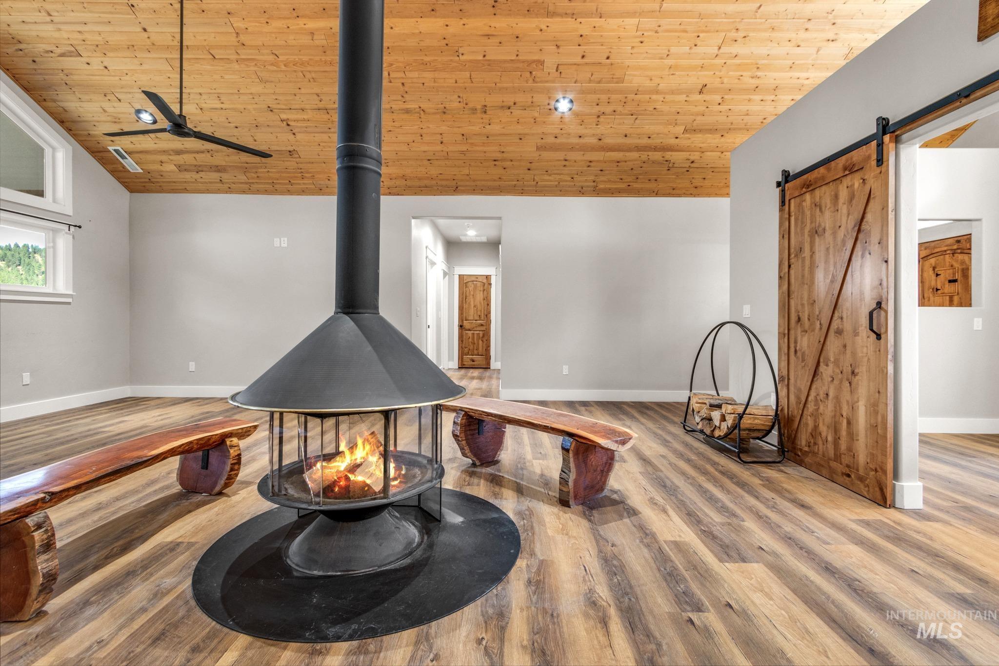 111 Swan Lane, Boise, Idaho 83716, 5 Bedrooms, 4 Bathrooms, Residential For Sale, Price $1,050,000,MLS 98965541