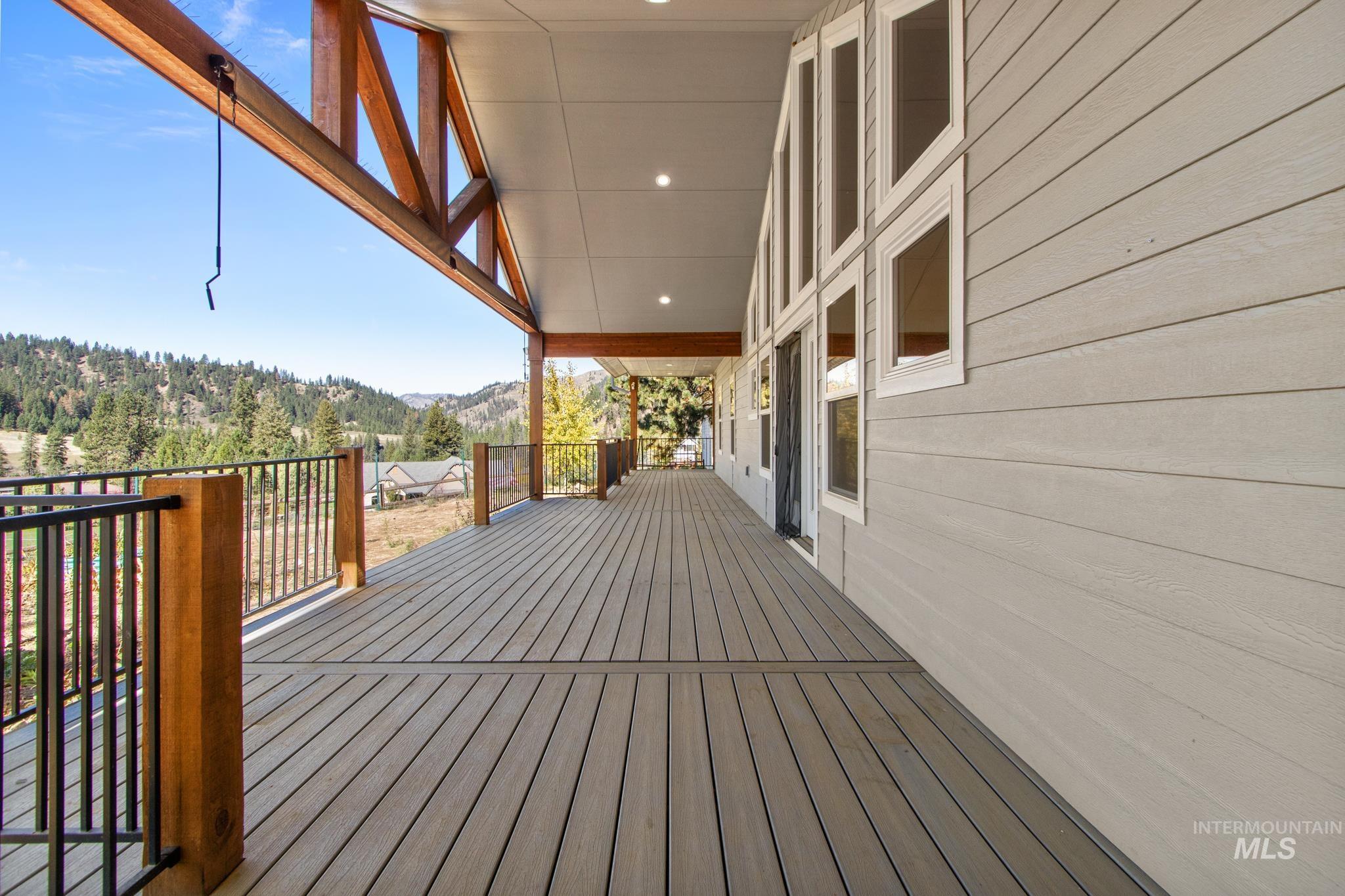 111 Swan Lane, Boise, Idaho 83716, 5 Bedrooms, 4 Bathrooms, Residential For Sale, Price $1,050,000,MLS 98965541