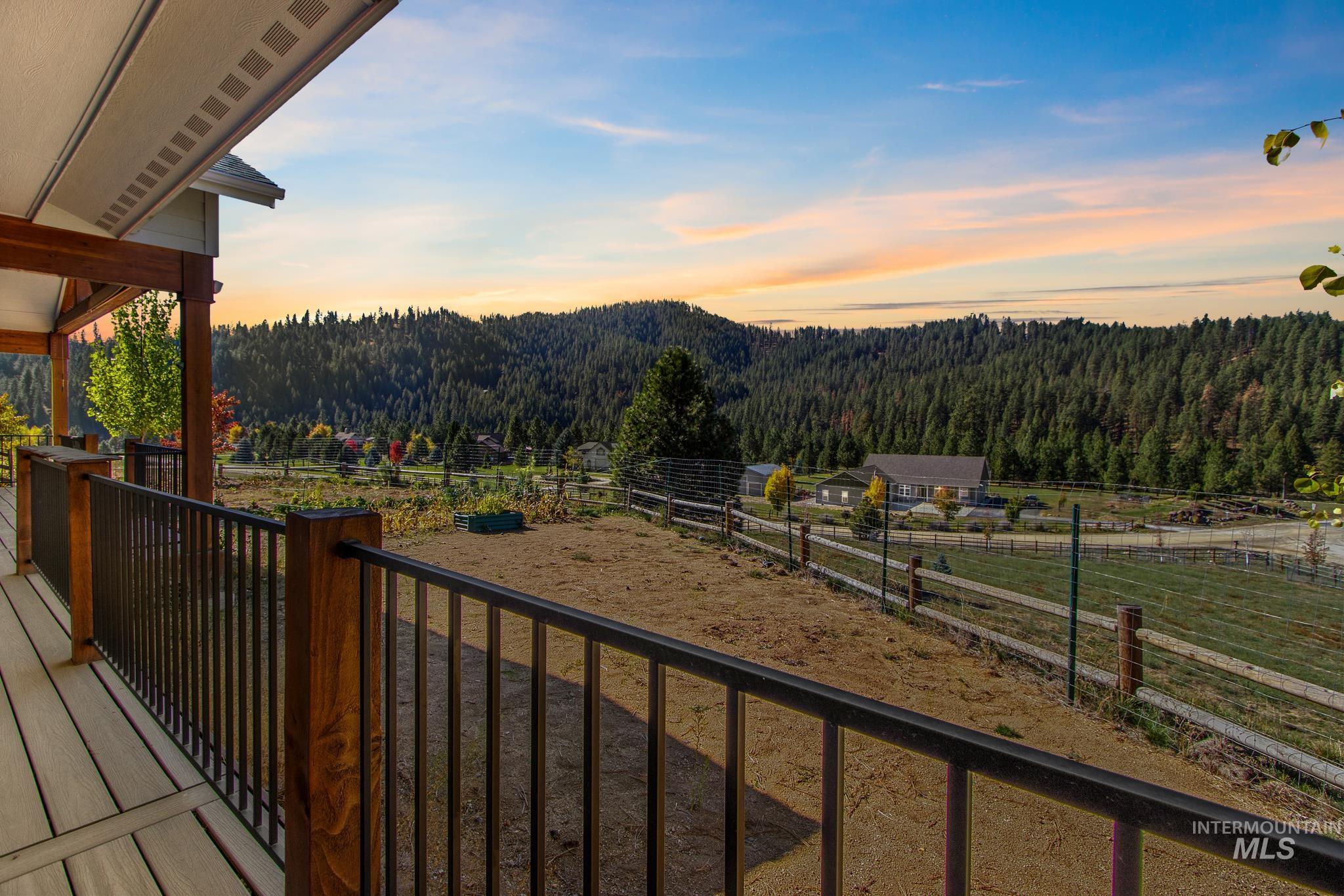 111 Swan Lane, Boise, Idaho 83716, 5 Bedrooms, 4 Bathrooms, Residential For Sale, Price $1,050,000,MLS 98965541