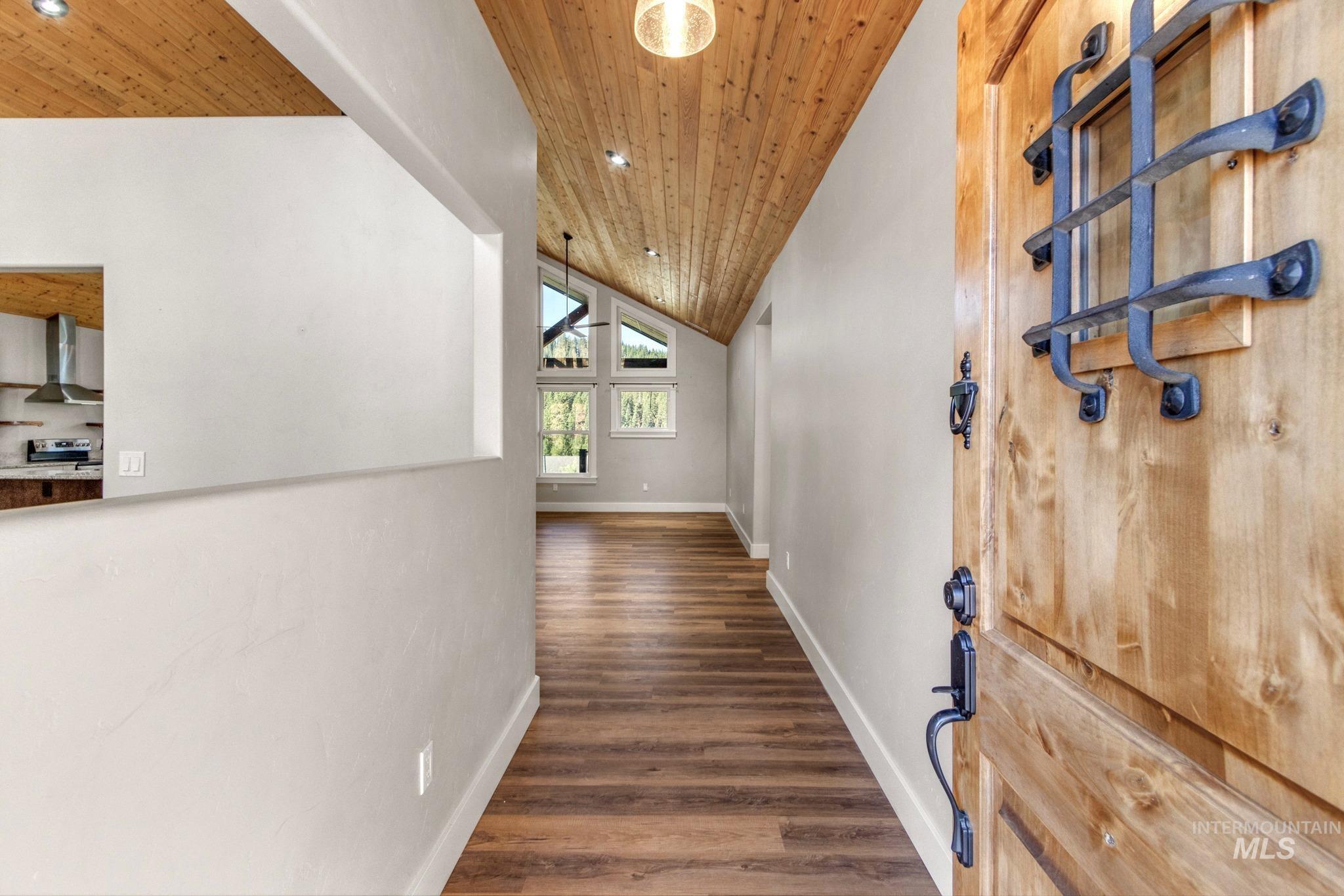 111 Swan Lane, Boise, Idaho 83716, 5 Bedrooms, 4 Bathrooms, Residential For Sale, Price $1,050,000,MLS 98965541