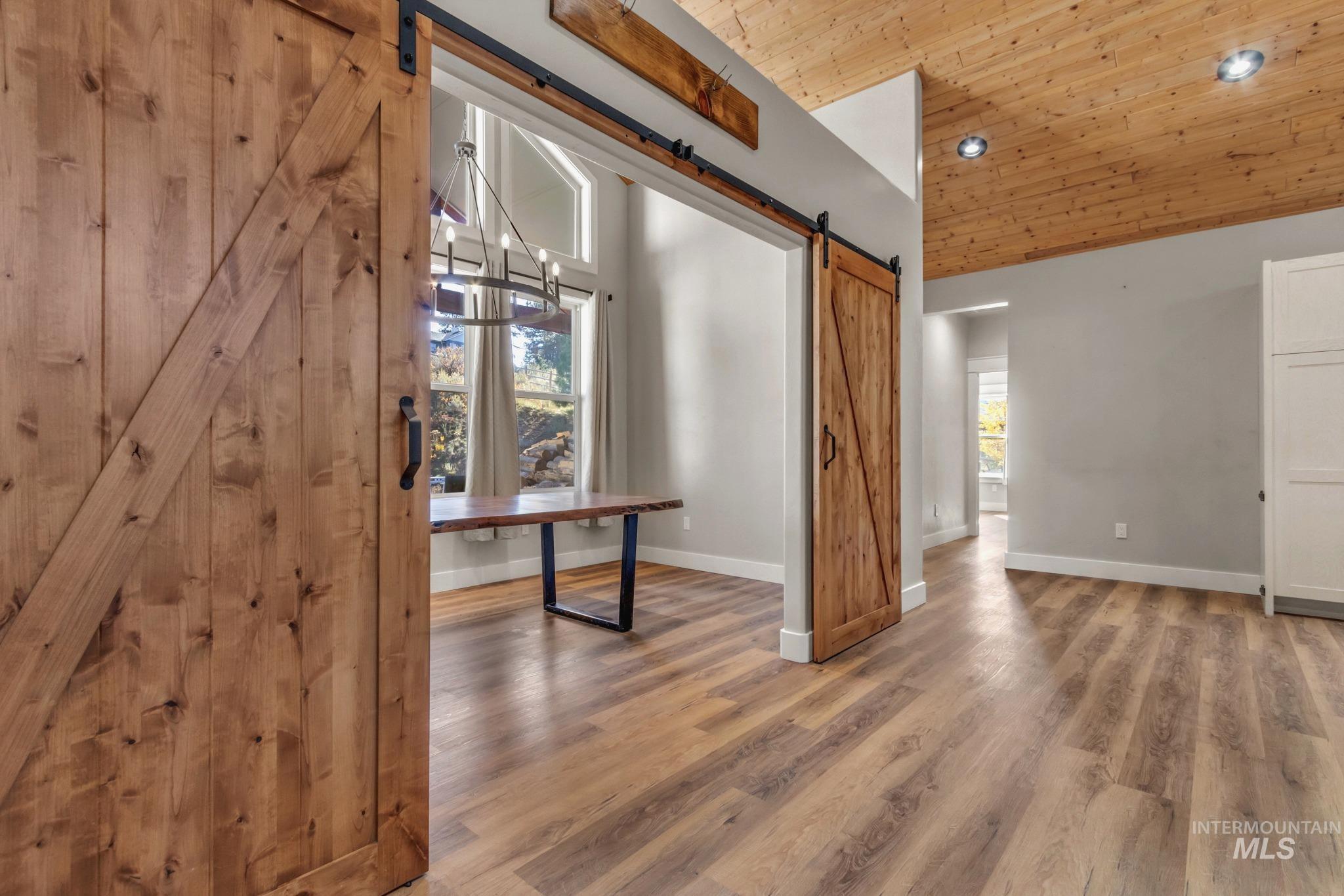 111 Swan Lane, Boise, Idaho 83716, 5 Bedrooms, 4 Bathrooms, Residential For Sale, Price $1,050,000,MLS 98965541