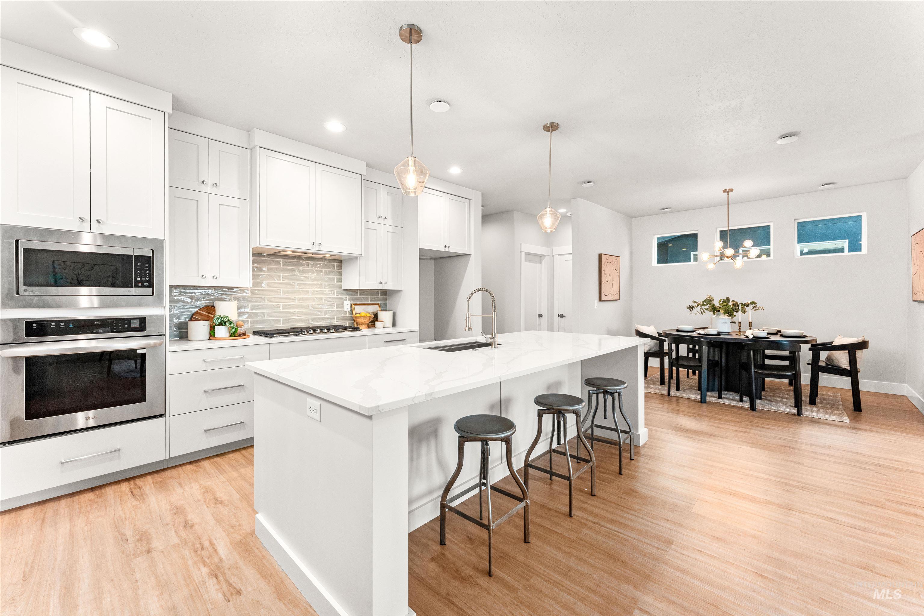 8152 N Breezy Ave, Boise, Idaho 83714, 3 Bedrooms, 2.5 Bathrooms, Residential For Sale, Price $569,900,MLS 98965554