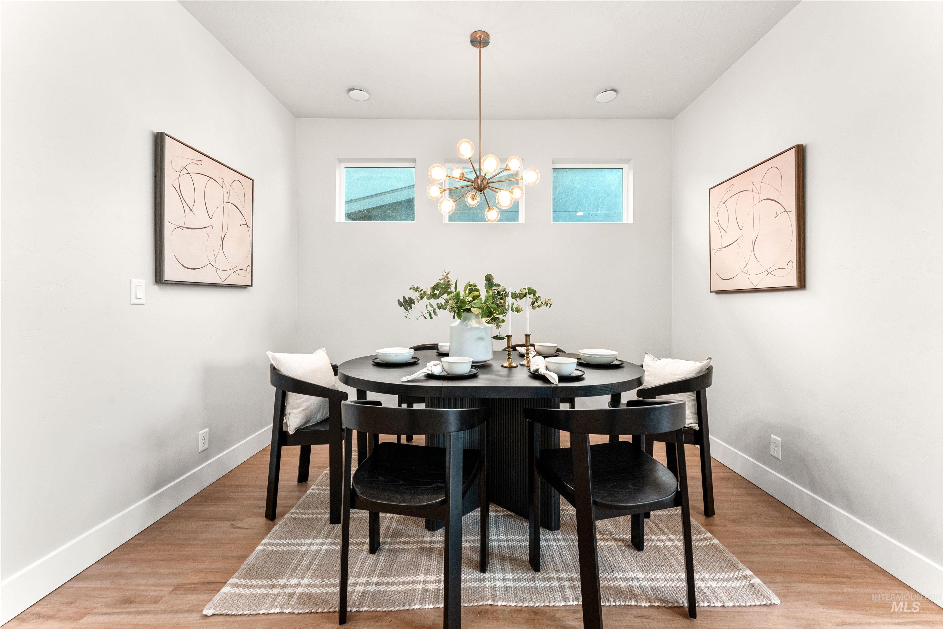 8152 N Breezy Ave, Boise, Idaho 83714, 3 Bedrooms, 2.5 Bathrooms, Residential For Sale, Price $569,900,MLS 98965554