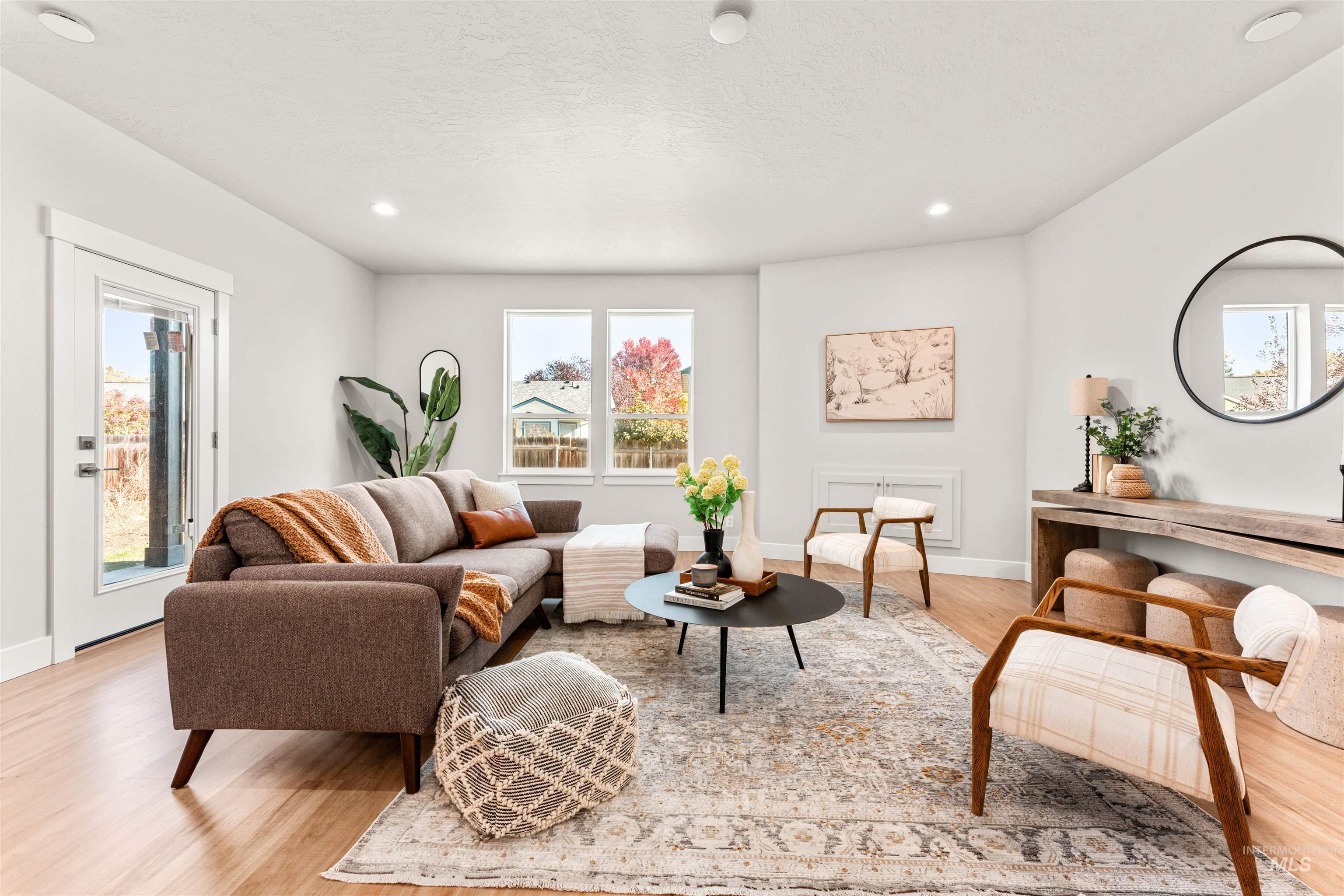 8152 N Breezy Ave, Boise, Idaho 83714, 3 Bedrooms, 2.5 Bathrooms, Residential For Sale, Price $569,900,MLS 98965554