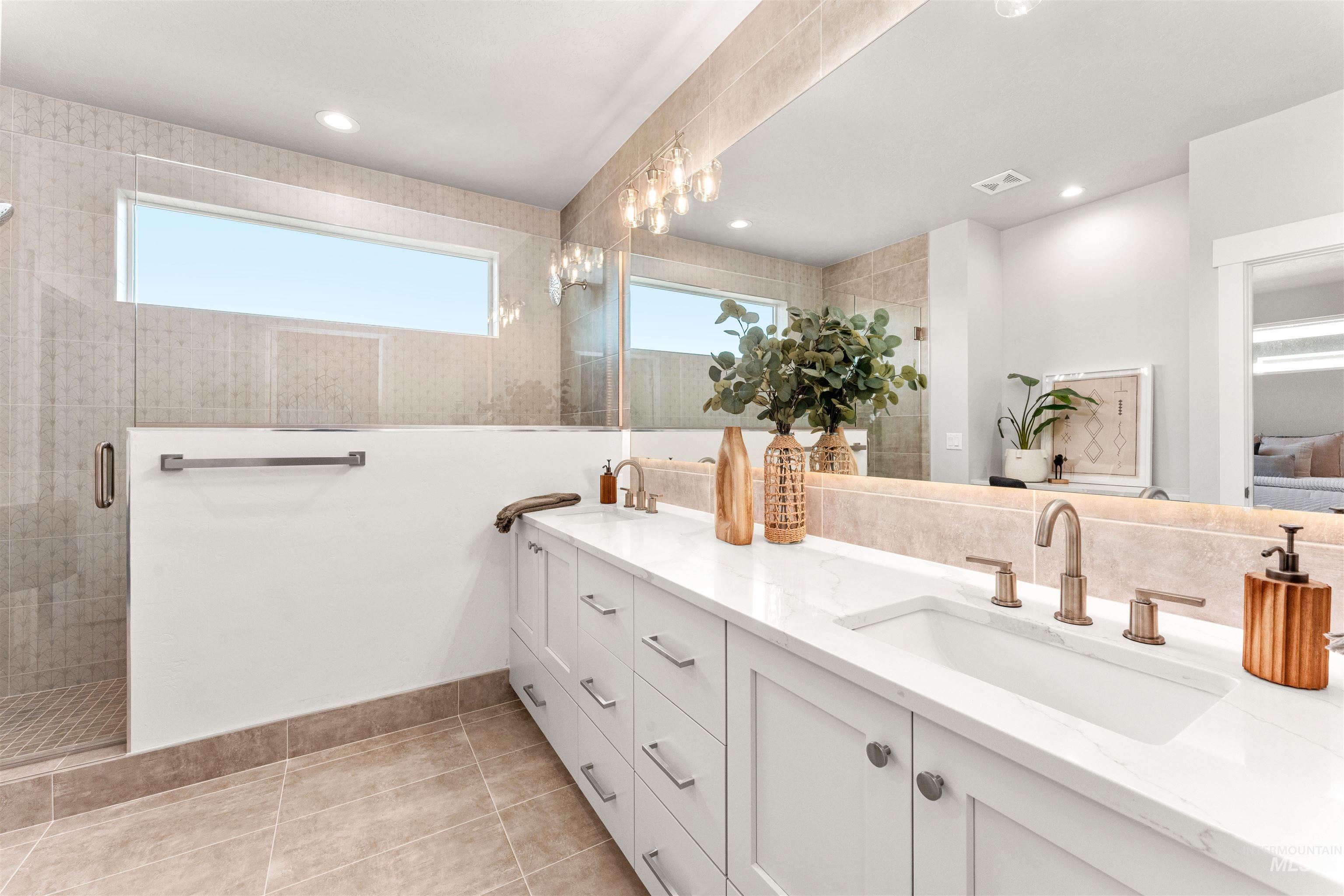 8152 N Breezy Ave, Boise, Idaho 83714, 3 Bedrooms, 2.5 Bathrooms, Residential For Sale, Price $599,900,MLS 98965554