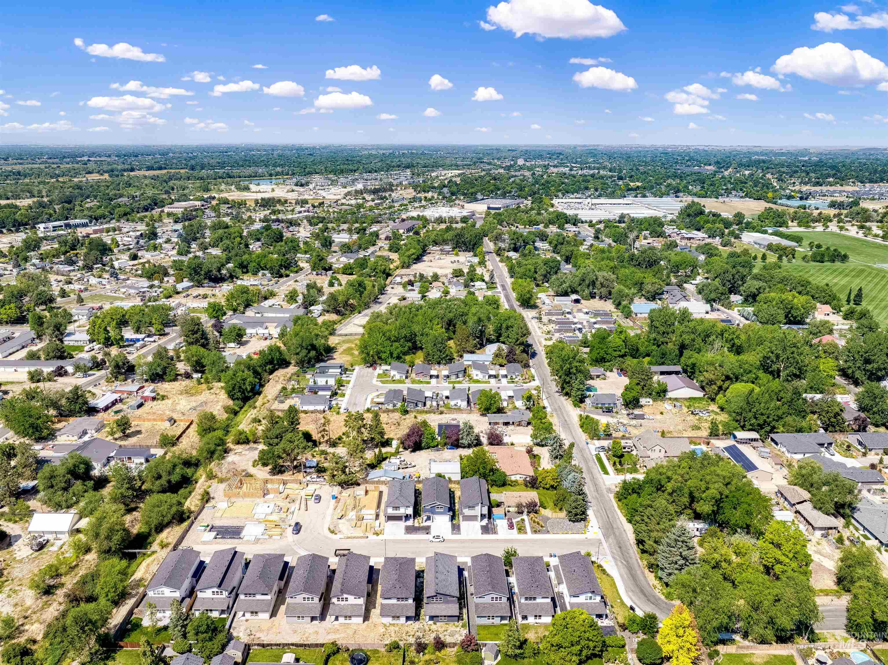 8152 N Breezy Ave, Boise, Idaho 83714, 3 Bedrooms, 2.5 Bathrooms, Residential For Sale, Price $569,900,MLS 98965554