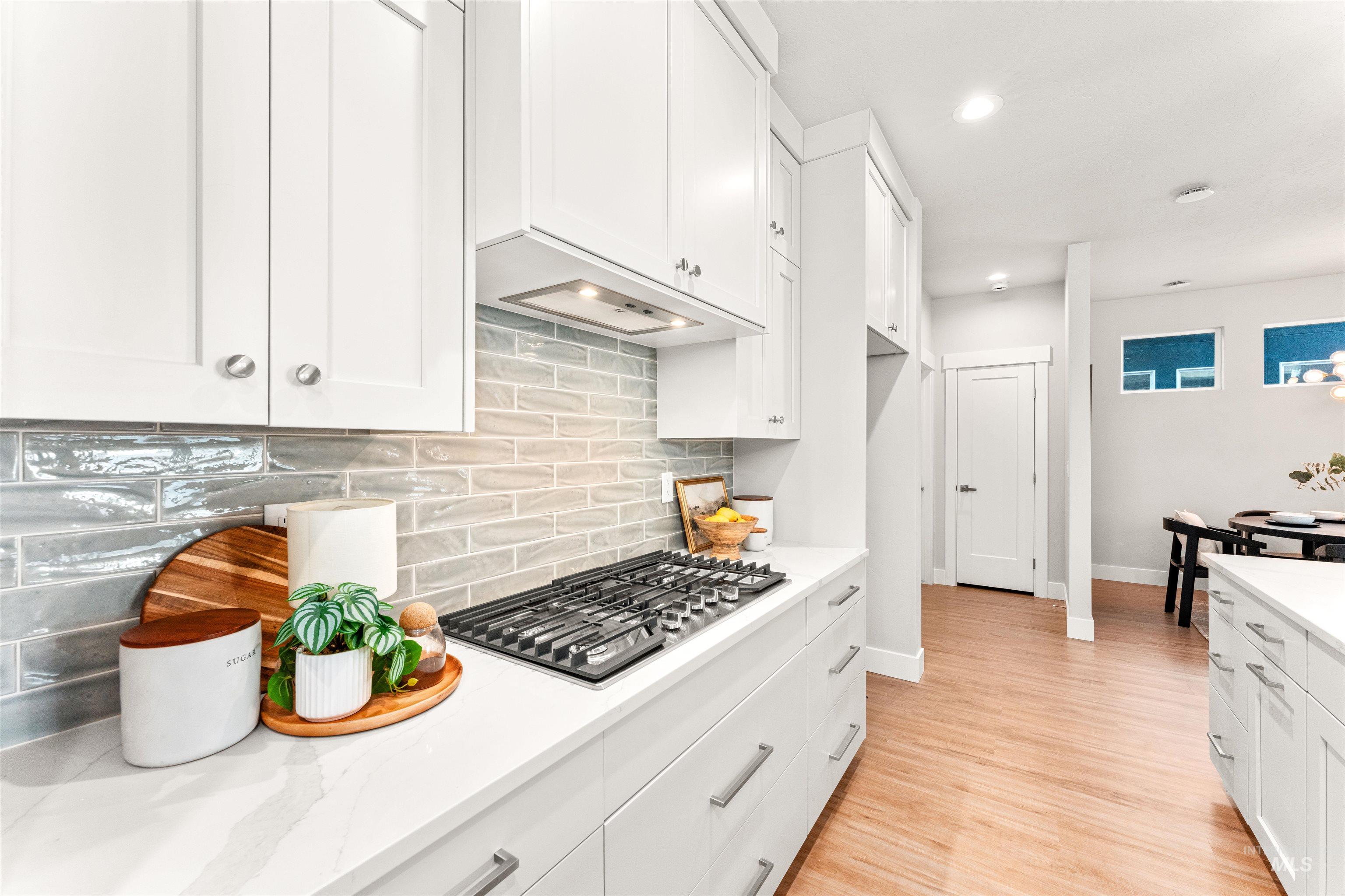 8152 N Breezy Ave, Boise, Idaho 83714, 3 Bedrooms, 2.5 Bathrooms, Residential For Sale, Price $599,900,MLS 98965554