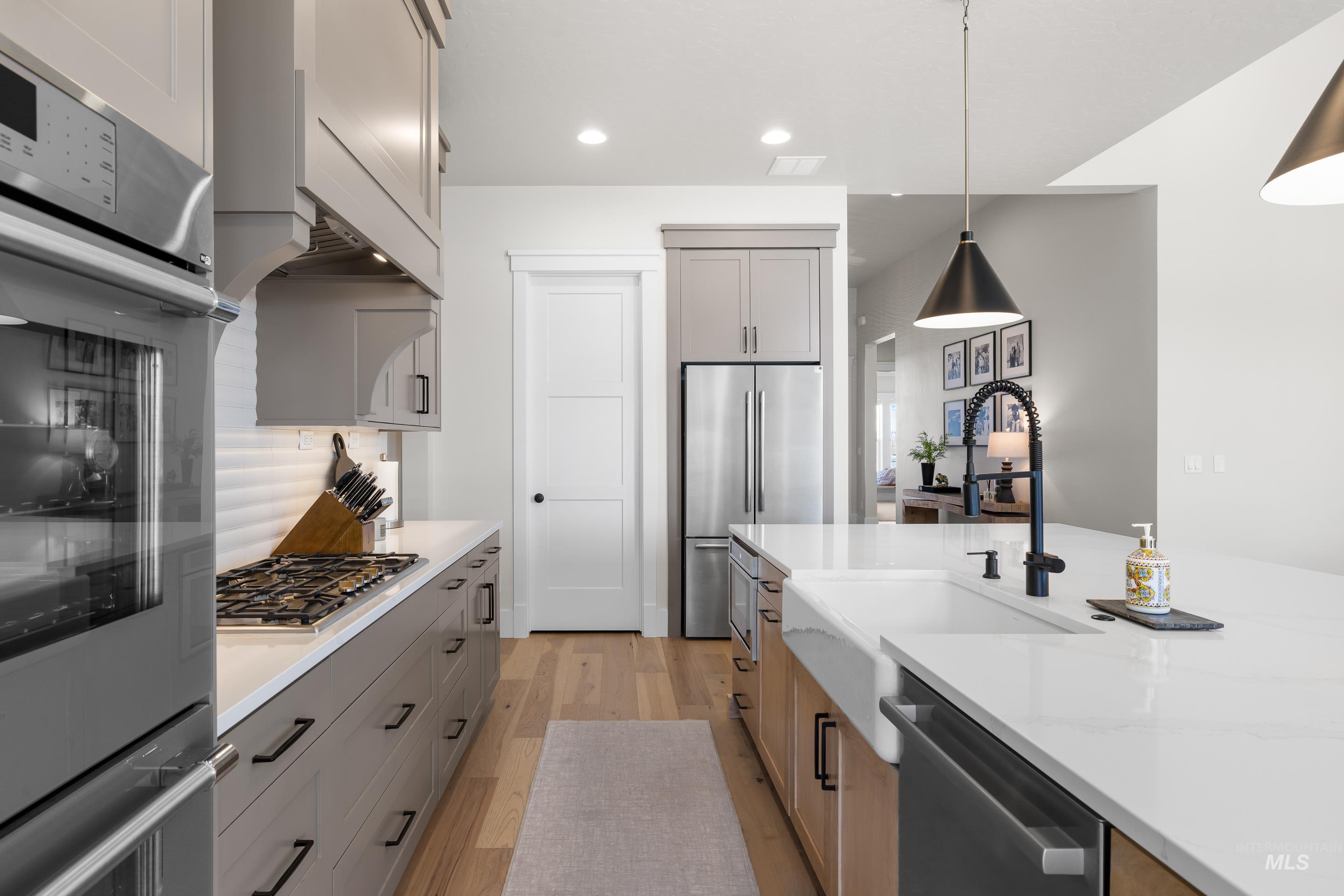 4217 N Bryant Way, Meridian, Idaho 83646-1813, 4 Bedrooms, 3.5 Bathrooms, Residential For Sale, Price $879,777,MLS 98965563