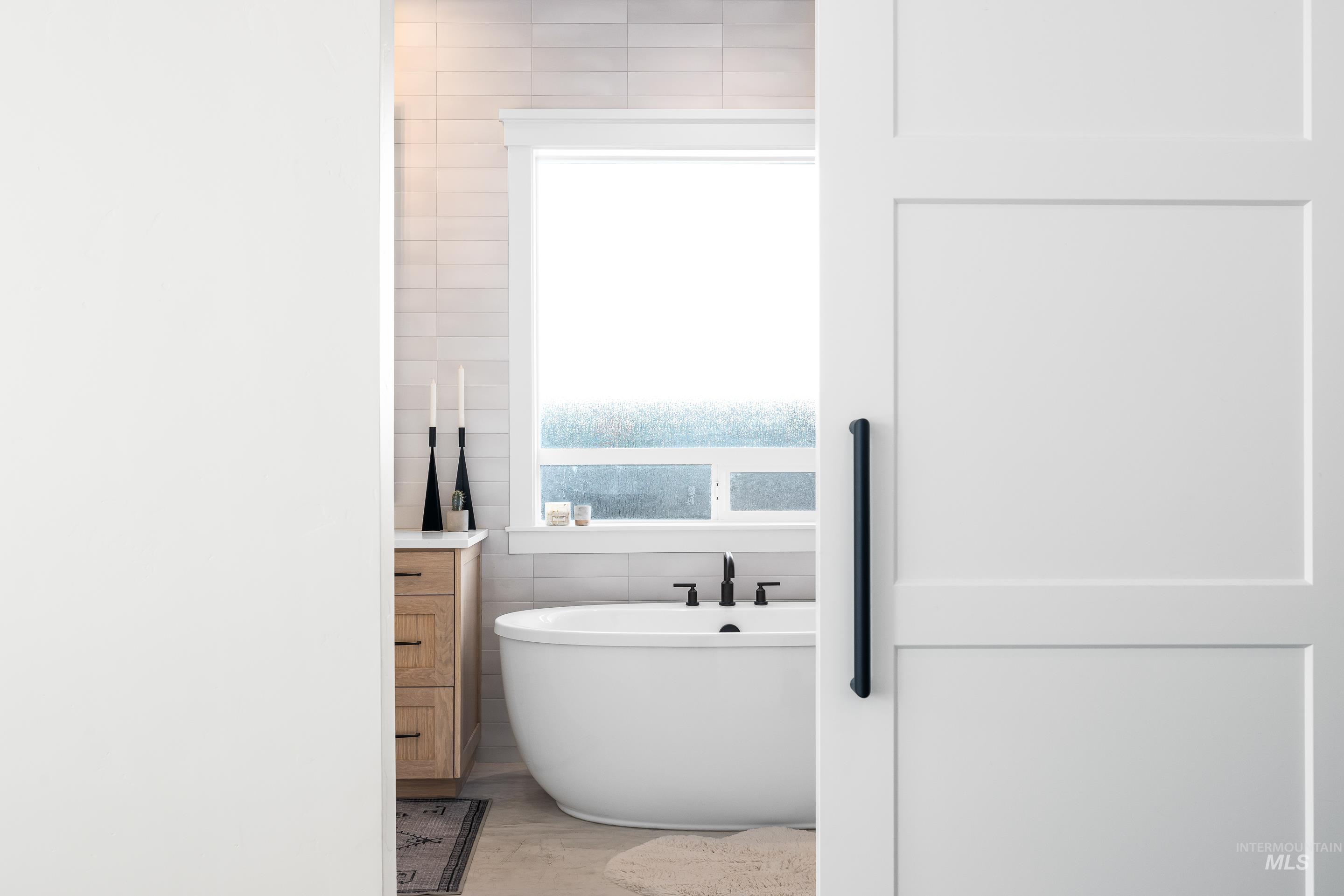 4217 N Bryant Way, Meridian, Idaho 83646-1813, 4 Bedrooms, 3.5 Bathrooms, Residential For Sale, Price $879,777,MLS 98965563