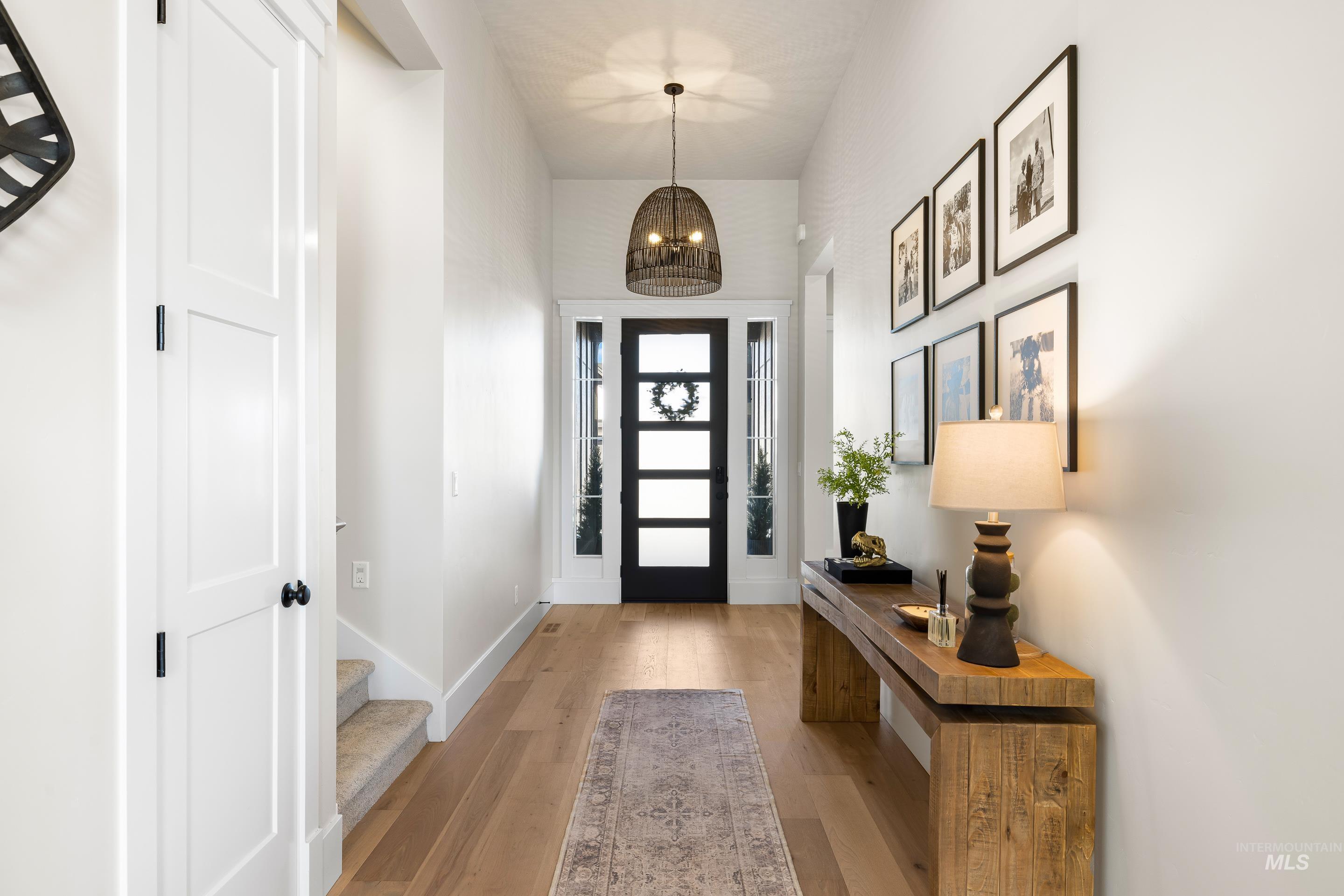 4217 N Bryant Way, Meridian, Idaho 83646-1813, 4 Bedrooms, 3.5 Bathrooms, Residential For Sale, Price $879,777,MLS 98965563