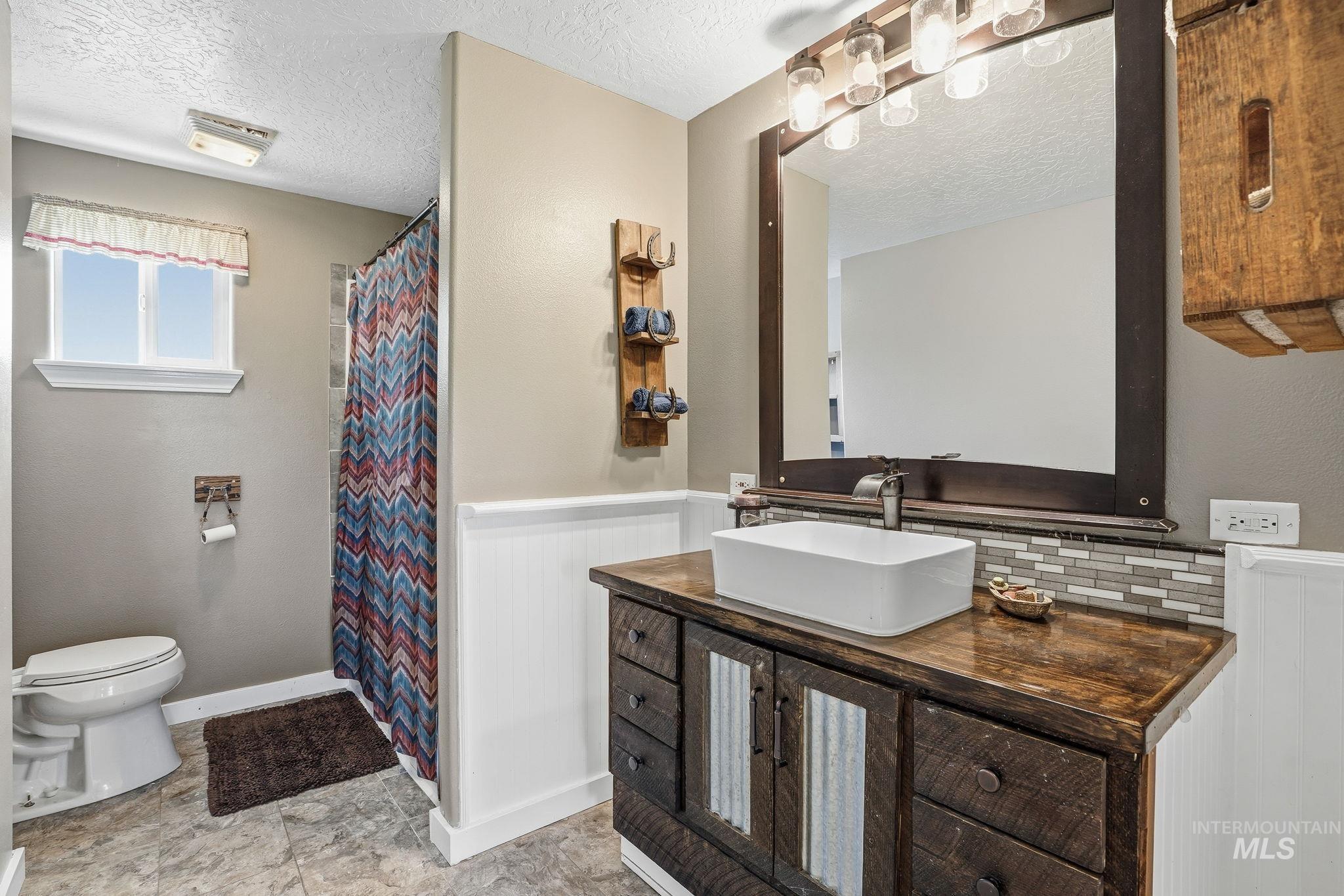 1515 Primrose, Nampa, Idaho 83686, 4 Bedrooms, 3 Bathrooms, Residential For Sale, Price $580,000,MLS 98965574