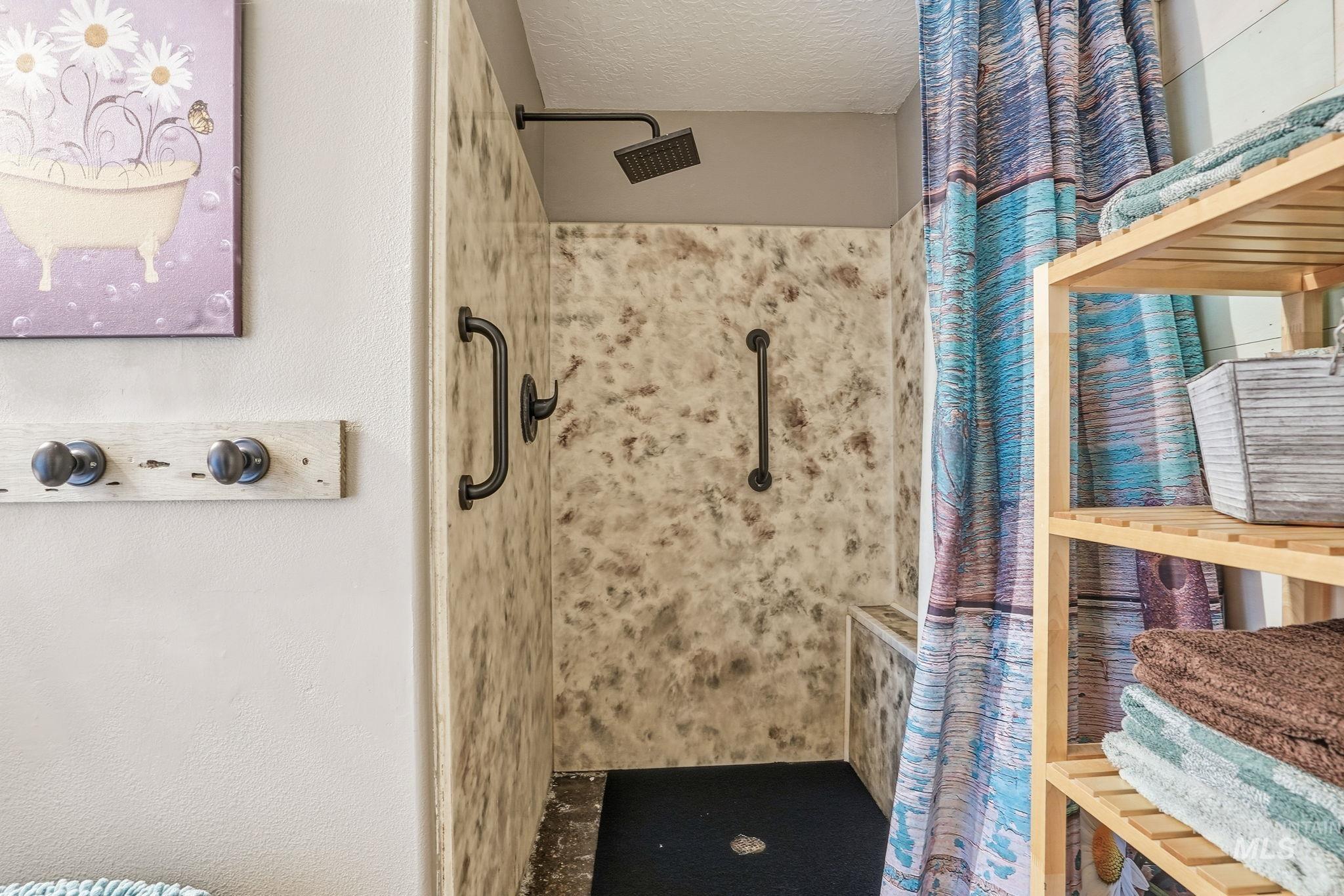 1515 Primrose, Nampa, Idaho 83686, 4 Bedrooms, 3 Bathrooms, Residential For Sale, Price $580,000,MLS 98965574