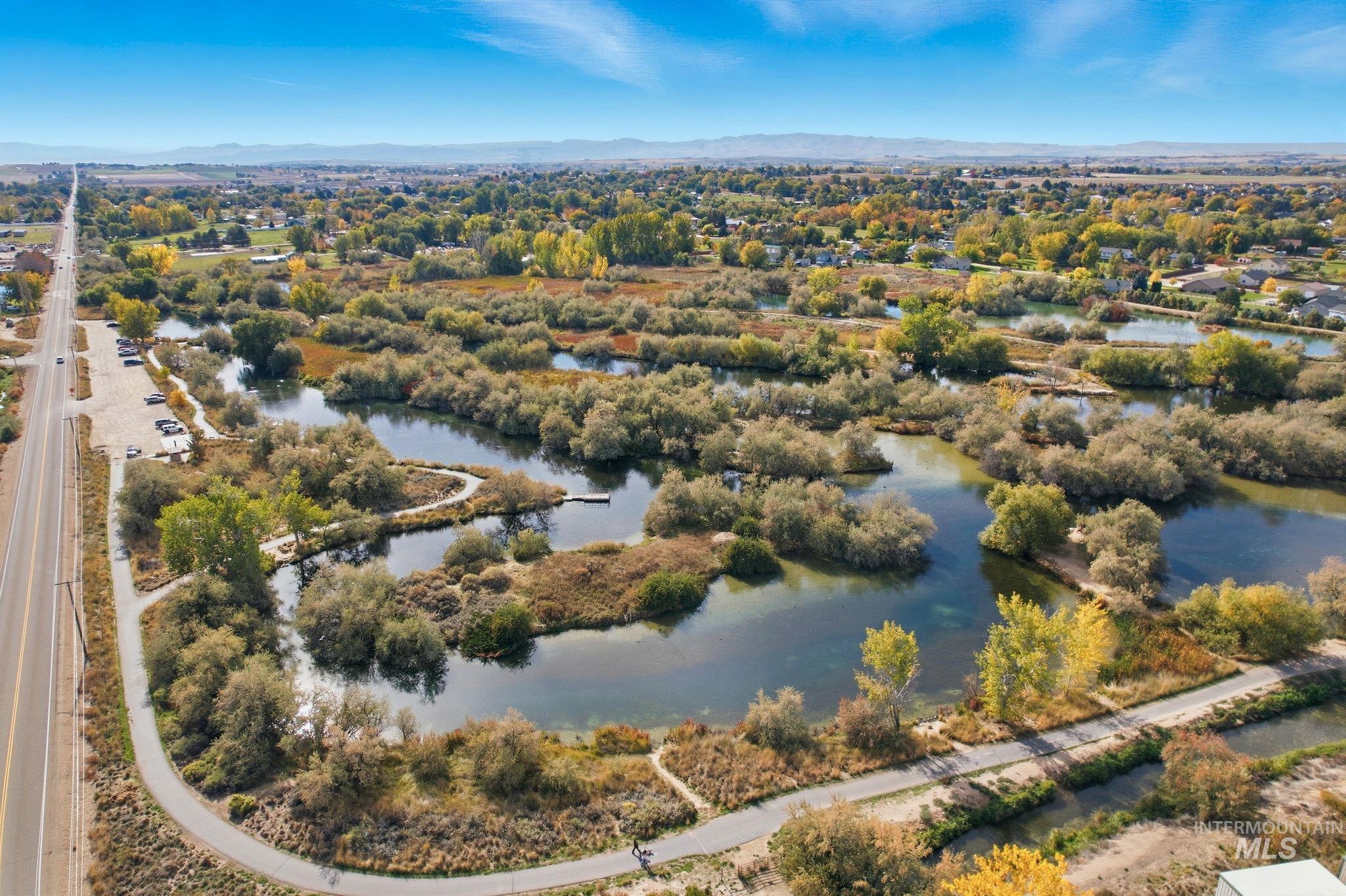 1515 Primrose, Nampa, Idaho 83686, 4 Bedrooms, 3 Bathrooms, Residential For Sale, Price $580,000,MLS 98965574