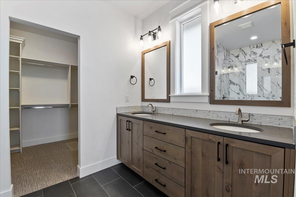 7094 N Canter Trail Ave, Meridian, Idaho 83646, 3 Bedrooms, 2 Bathrooms, Residential For Sale, Price $579,900,MLS 98965578