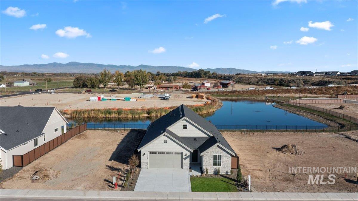 7094 N Canter Trail Ave, Meridian, Idaho 83646, 3 Bedrooms, 2 Bathrooms, Residential For Sale, Price $579,900,MLS 98965578