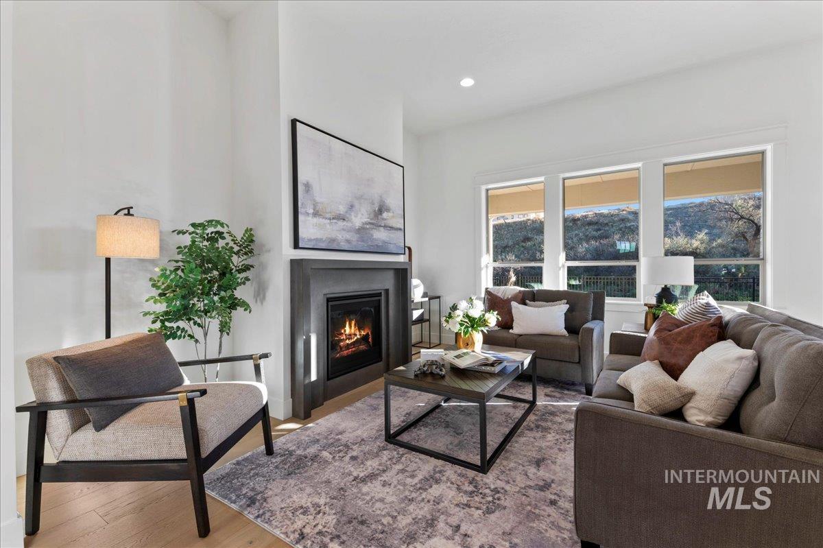 8119 W Show Horse Ct, Meridian, Idaho 83646, 3 Bedrooms, 2 Bathrooms, Residential For Sale, Price $584,900,MLS 98965582