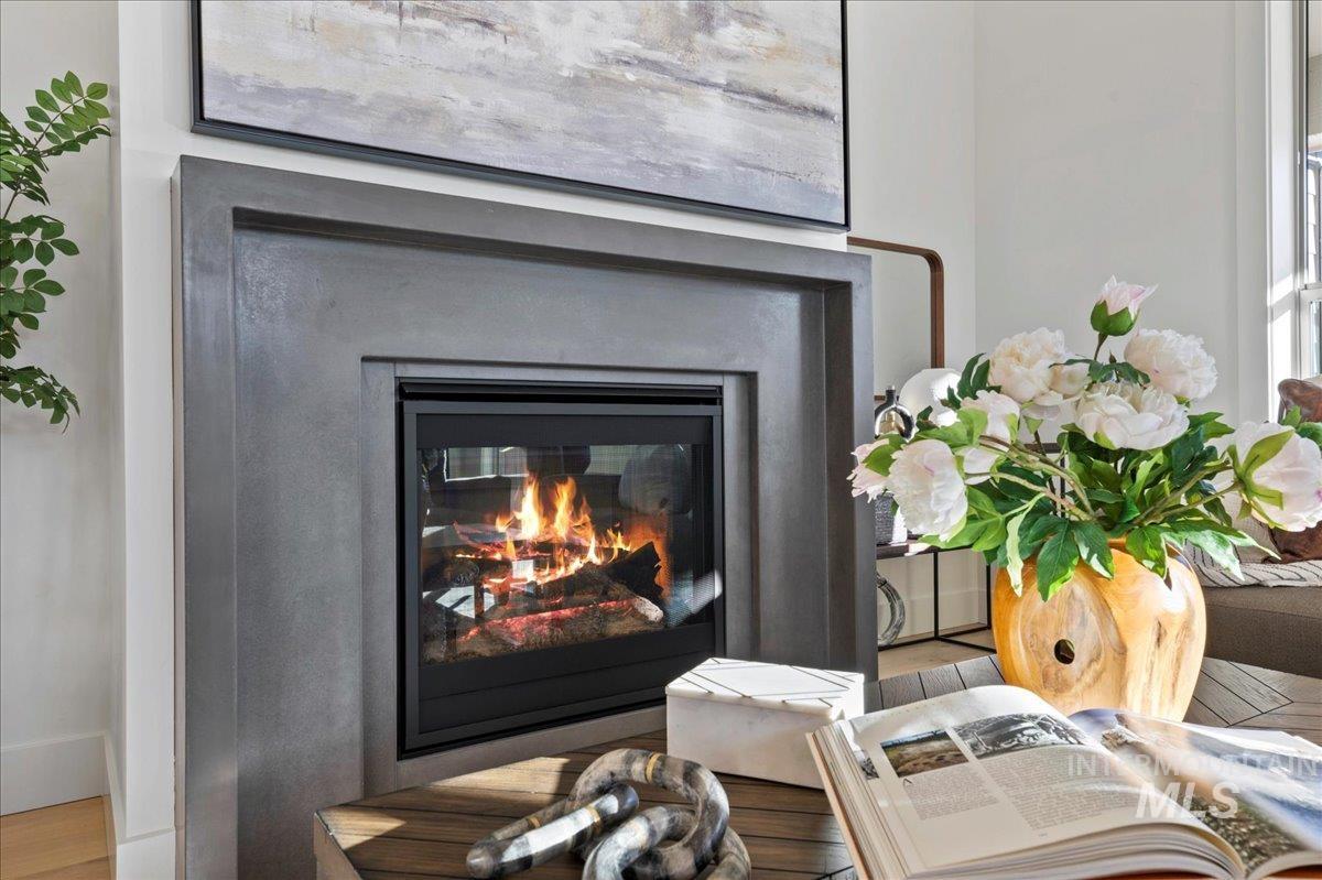 8119 W Show Horse Ct, Meridian, Idaho 83646, 3 Bedrooms, 2 Bathrooms, Residential For Sale, Price $584,900,MLS 98965582