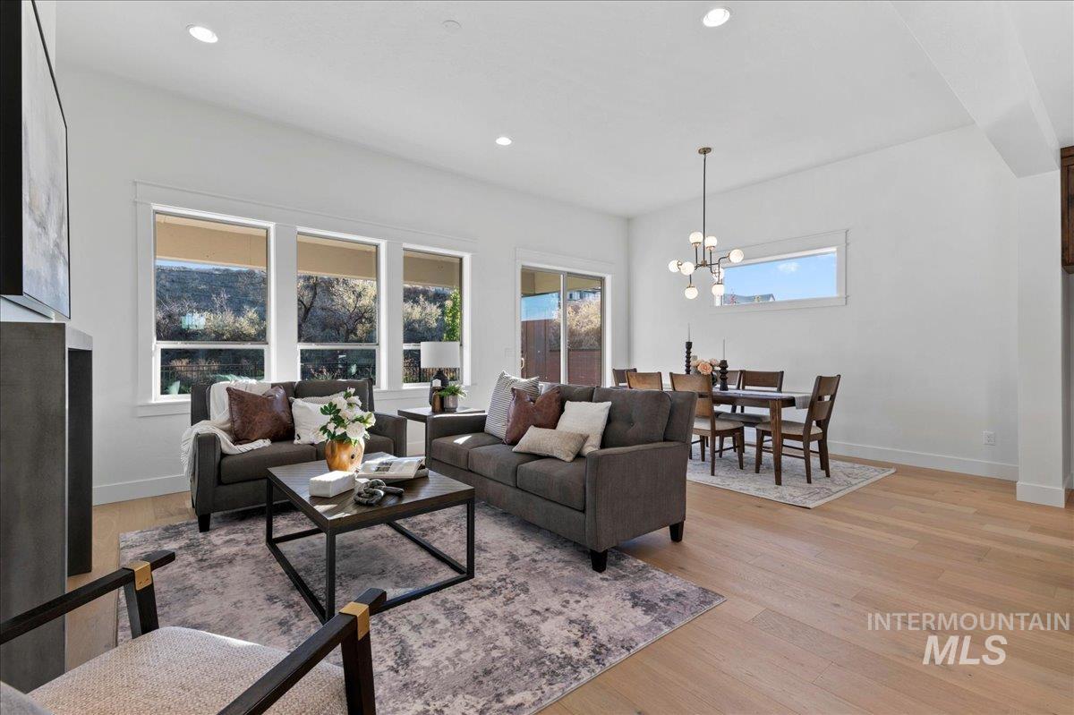 8119 W Show Horse Ct, Meridian, Idaho 83646, 3 Bedrooms, 2 Bathrooms, Residential For Sale, Price $584,900,MLS 98965582