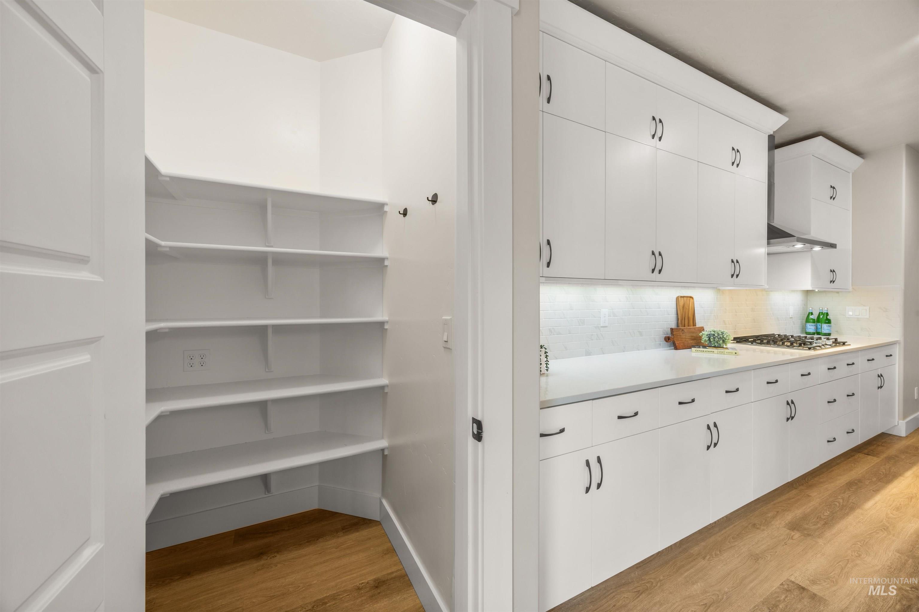 1005 E Trophy St, Kuna, Idaho 83634, 4 Bedrooms, 2.5 Bathrooms, Residential For Sale, Price $679,900,MLS 98965592