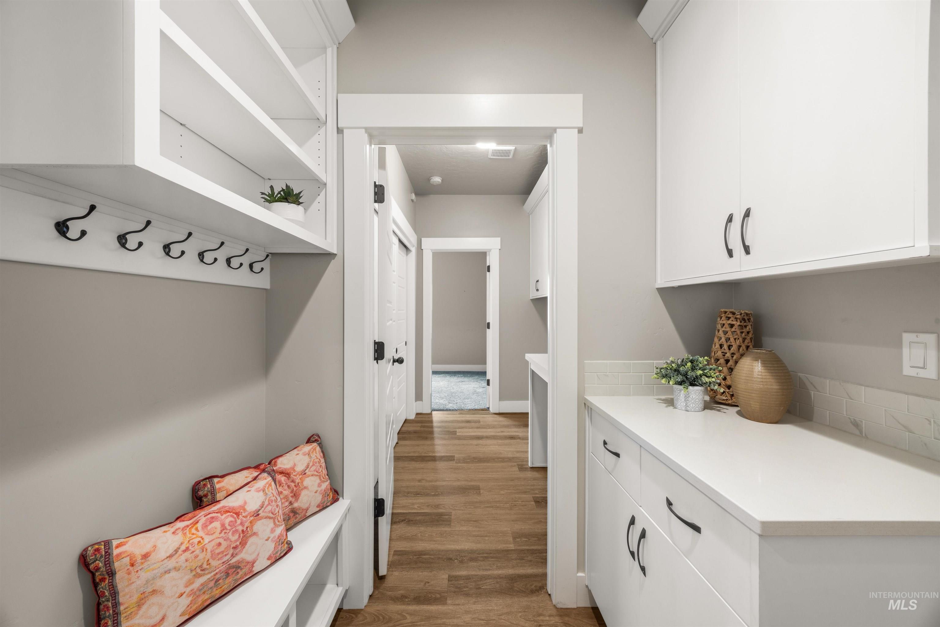 1005 E Trophy St, Kuna, Idaho 83634, 4 Bedrooms, 2.5 Bathrooms, Residential For Sale, Price $679,900,MLS 98965592