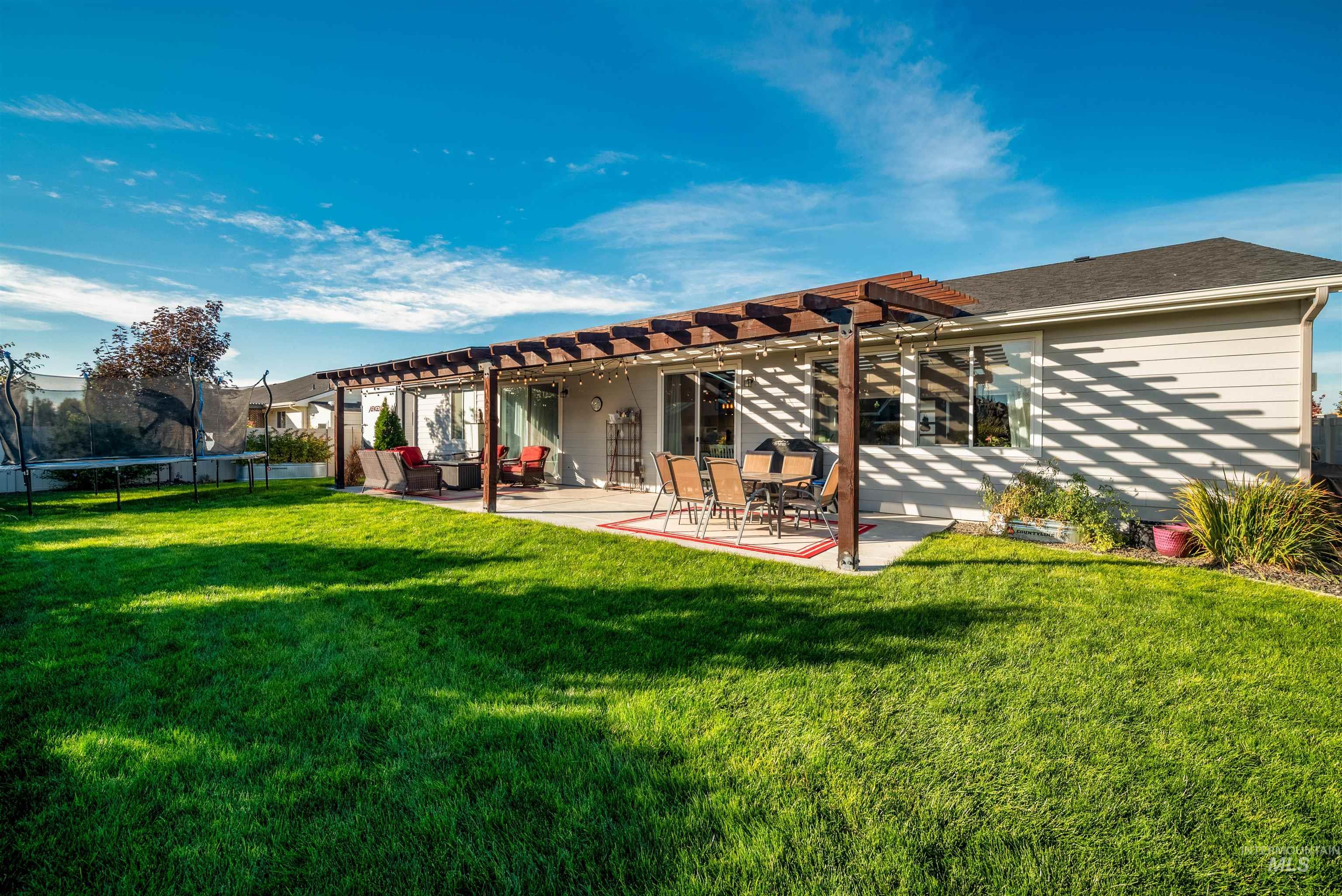 1005 E Trophy St, Kuna, Idaho 83634, 4 Bedrooms, 2.5 Bathrooms, Residential For Sale, Price $679,900,MLS 98965592