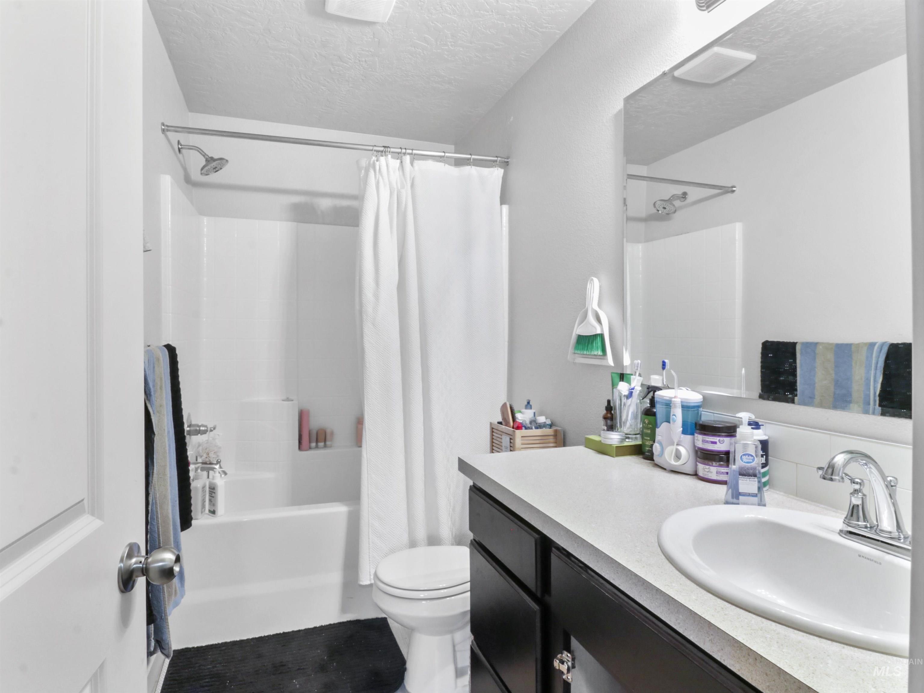 2314 E Spice Loop, Nampa, Idaho 83687, 3 Bedrooms, 3 Bathrooms, Residential For Sale, Price $319,900,MLS 98965595