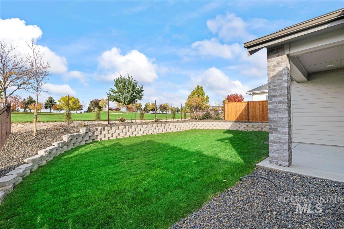 12014 W Zamalek Ct, Kuna, Idaho 83634, 3 Bedrooms, 2 Bathrooms, Residential For Sale, Price $669,900,MLS 98965604