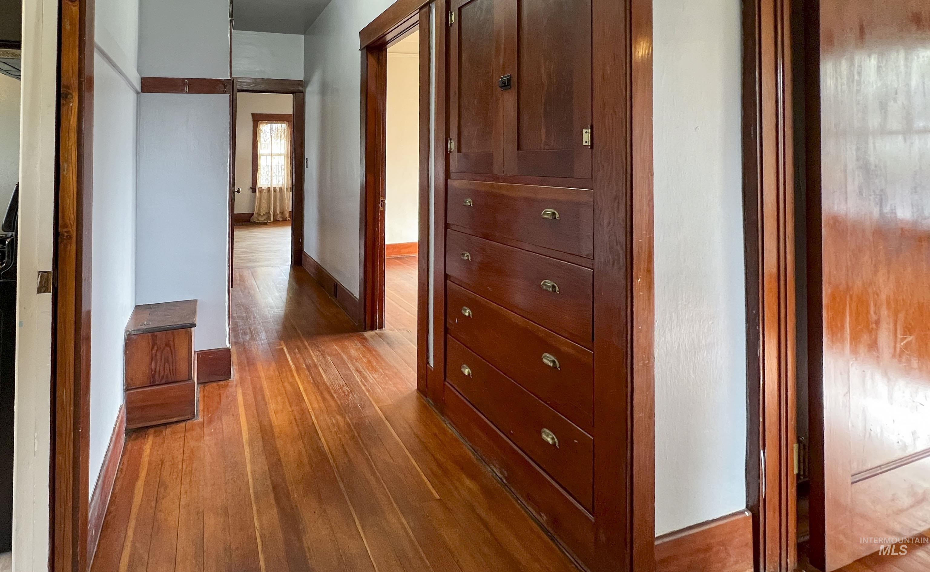 1226 7th St, Clarkston, Washington 99403, 3 Bedrooms, 1.5 Bathrooms, Residential For Sale, Price $294,000,MLS 98965605