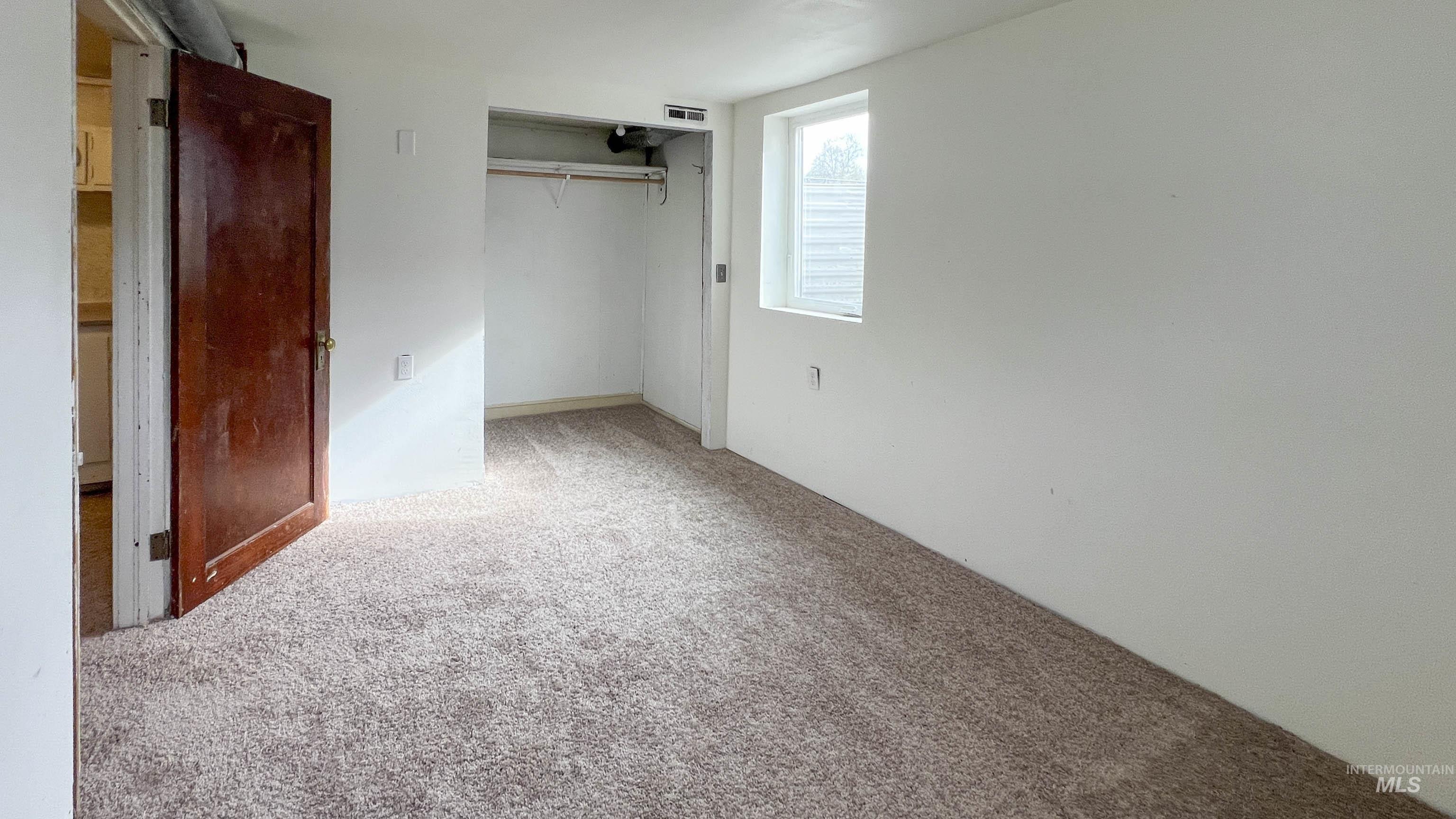 1226 7th St, Clarkston, Washington 99403, 3 Bedrooms, 1.5 Bathrooms, Residential For Sale, Price $294,000,MLS 98965605