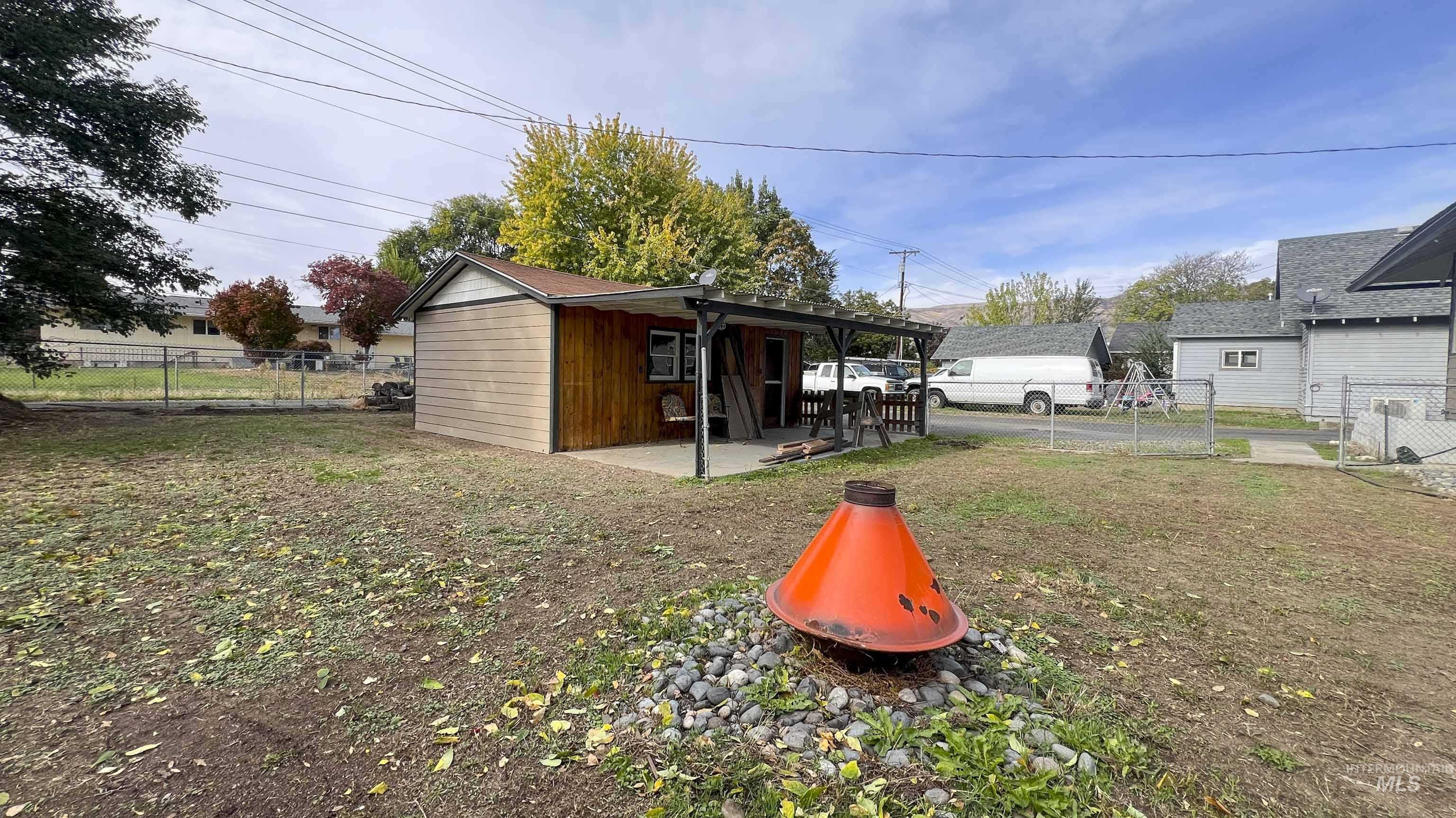 1226 7th St, Clarkston, Washington 99403, 3 Bedrooms, 1.5 Bathrooms, Residential For Sale, Price $294,000,MLS 98965605