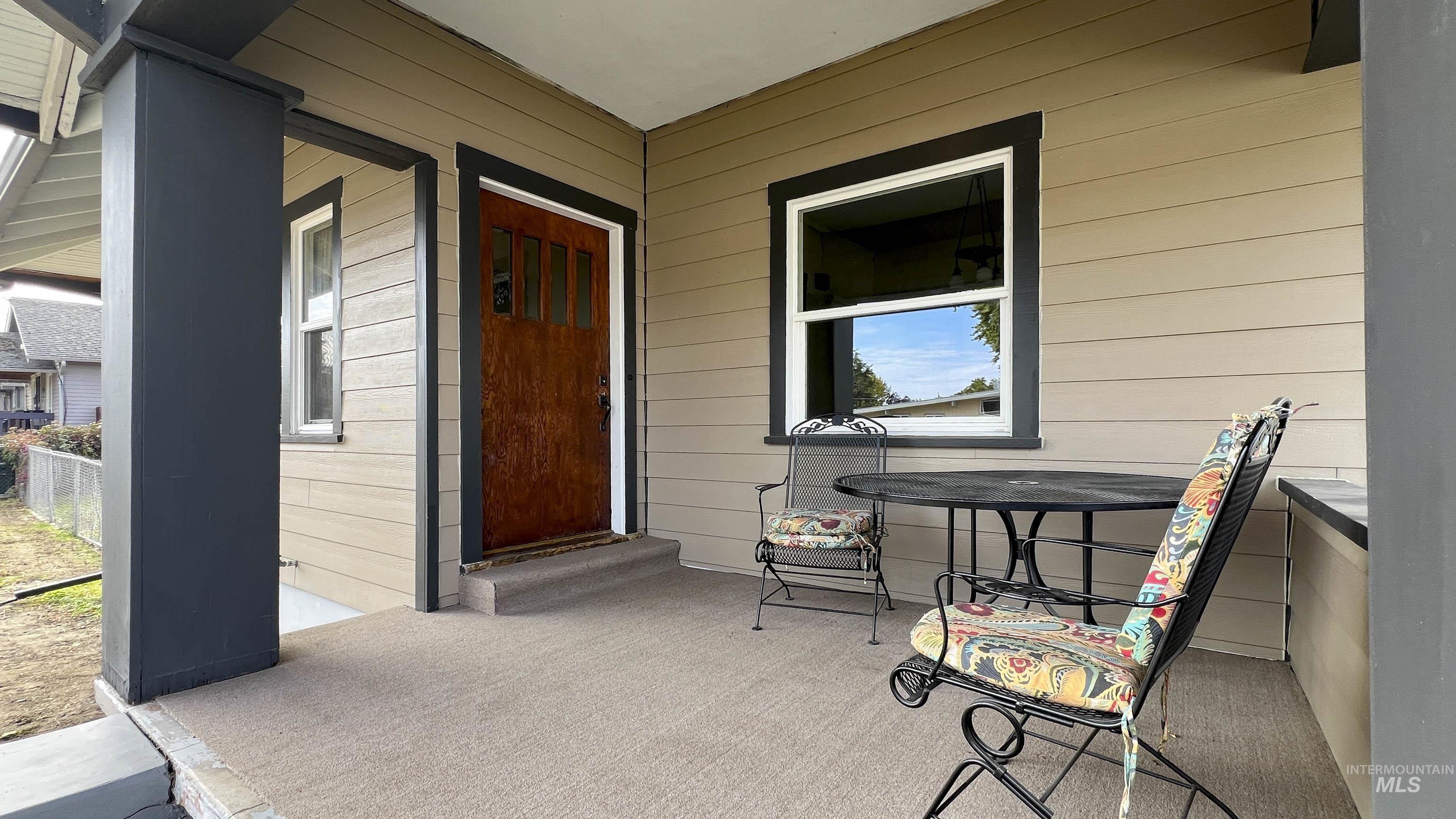 1226 7th St, Clarkston, Washington 99403, 3 Bedrooms, 1.5 Bathrooms, Residential For Sale, Price $294,000,MLS 98965605