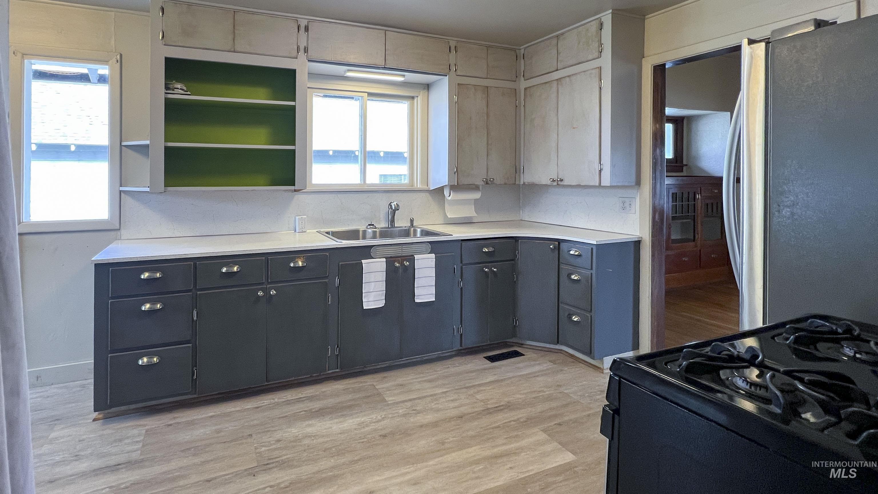 1226 7th St, Clarkston, Washington 99403, 3 Bedrooms, 1.5 Bathrooms, Residential For Sale, Price $294,000,MLS 98965605