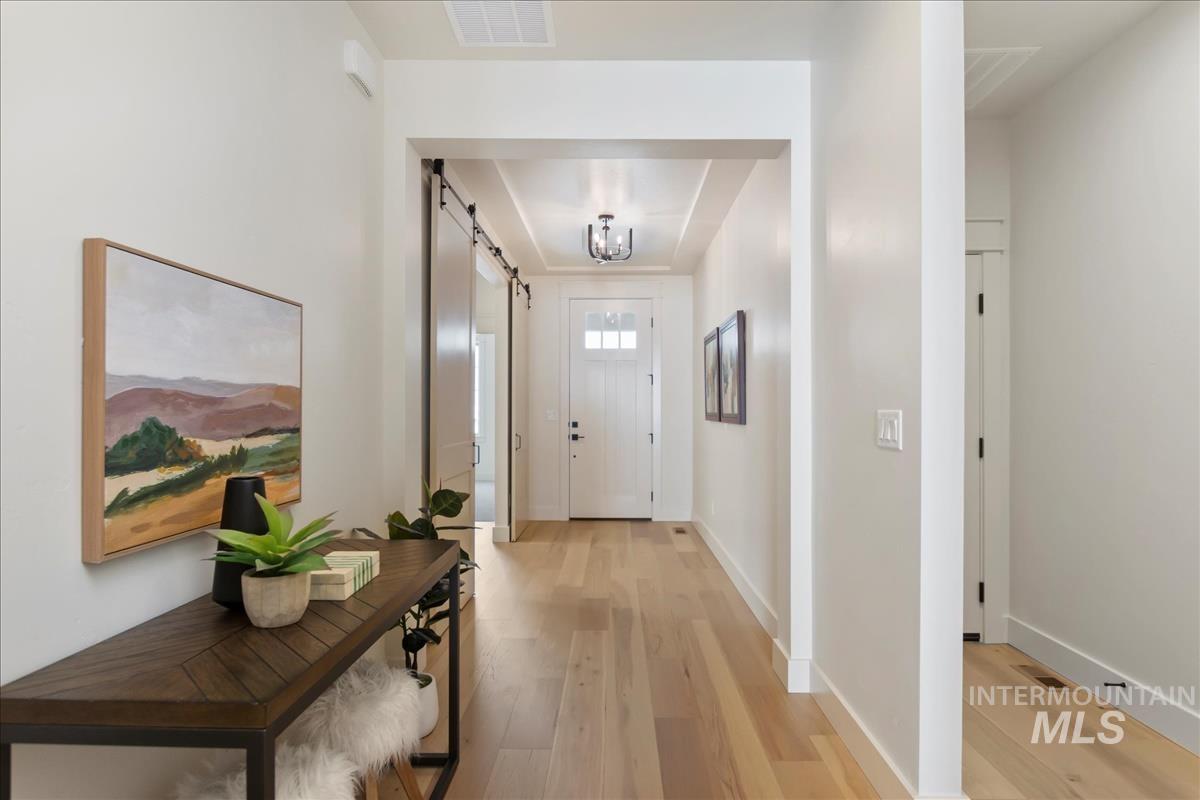 10880 W Cruden Bay Ln., Kuna, Idaho 83634, 3 Bedrooms, 2.5 Bathrooms, Residential For Sale, Price $689,900,MLS 98965611