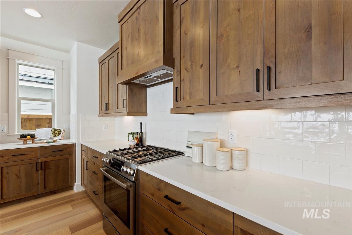 10880 W Cruden Bay Ln., Kuna, Idaho 83634, 3 Bedrooms, 2.5 Bathrooms, Residential For Sale, Price $689,900,MLS 98965611