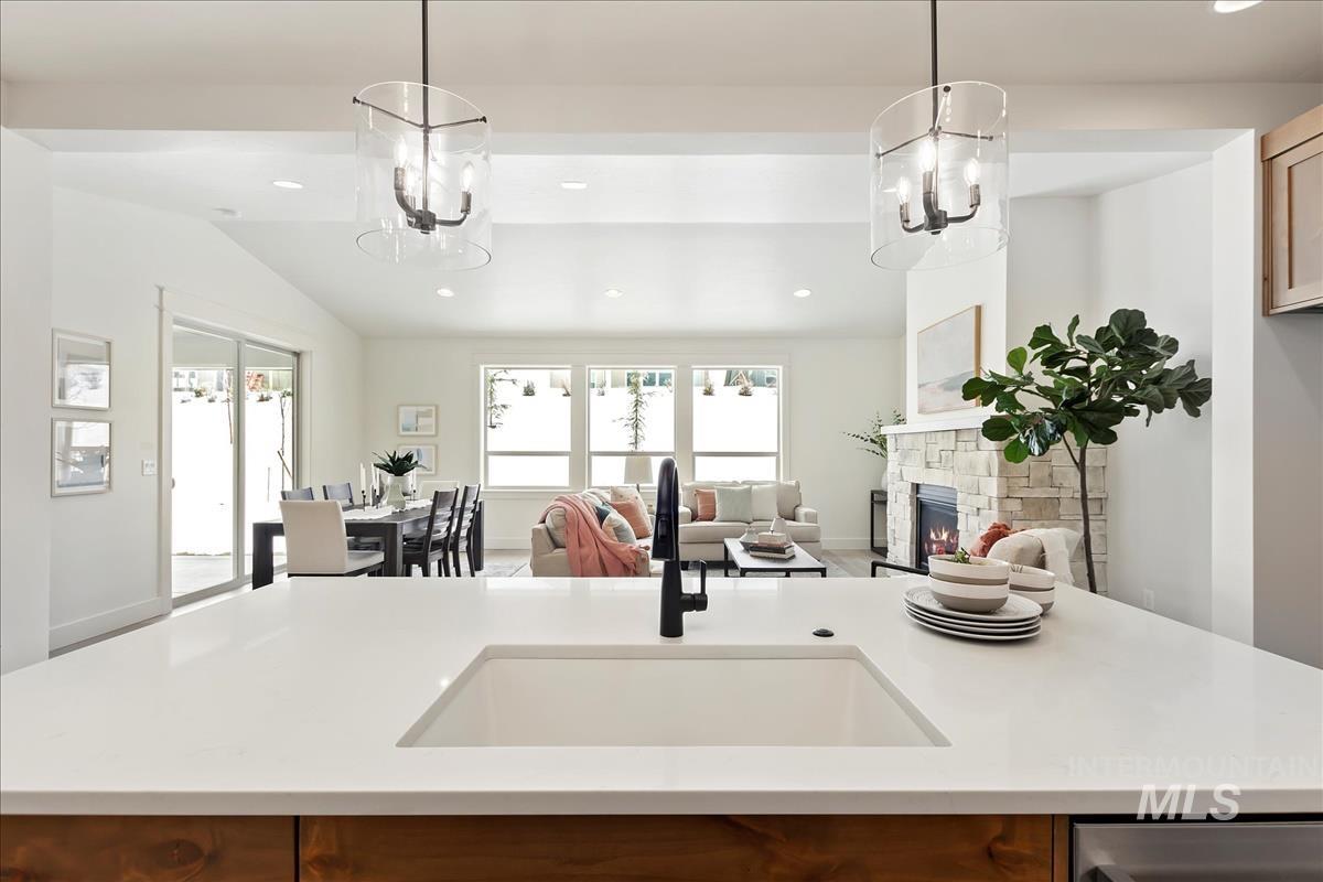 10880 W Cruden Bay Ln., Kuna, Idaho 83634, 3 Bedrooms, 2.5 Bathrooms, Residential For Sale, Price $689,900,MLS 98965611