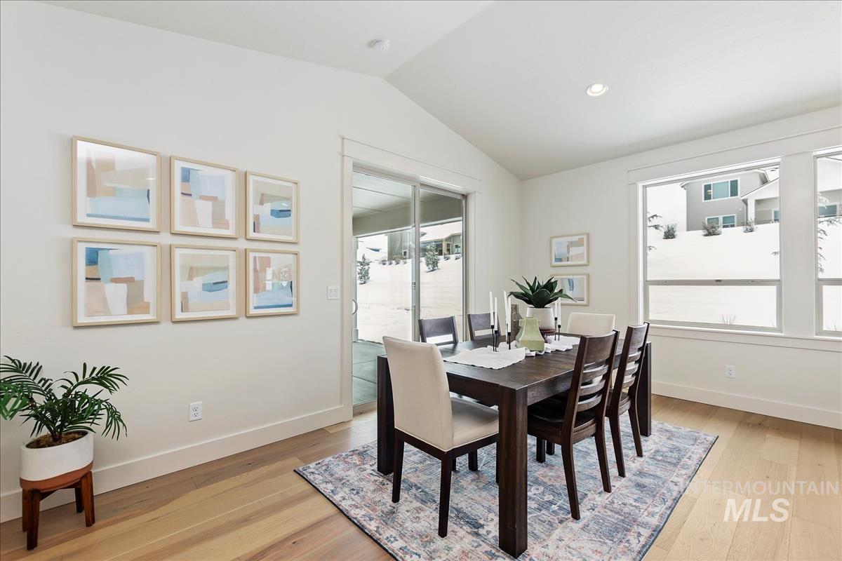 10880 W Cruden Bay Ln., Kuna, Idaho 83634, 3 Bedrooms, 2.5 Bathrooms, Residential For Sale, Price $689,900,MLS 98965611